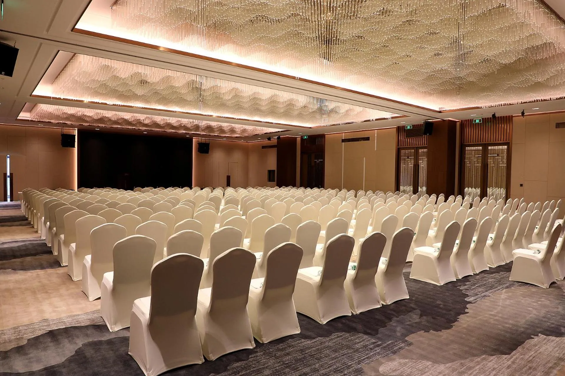 Meeting/conference room in Wyndham Garden Shenzhen Longhua