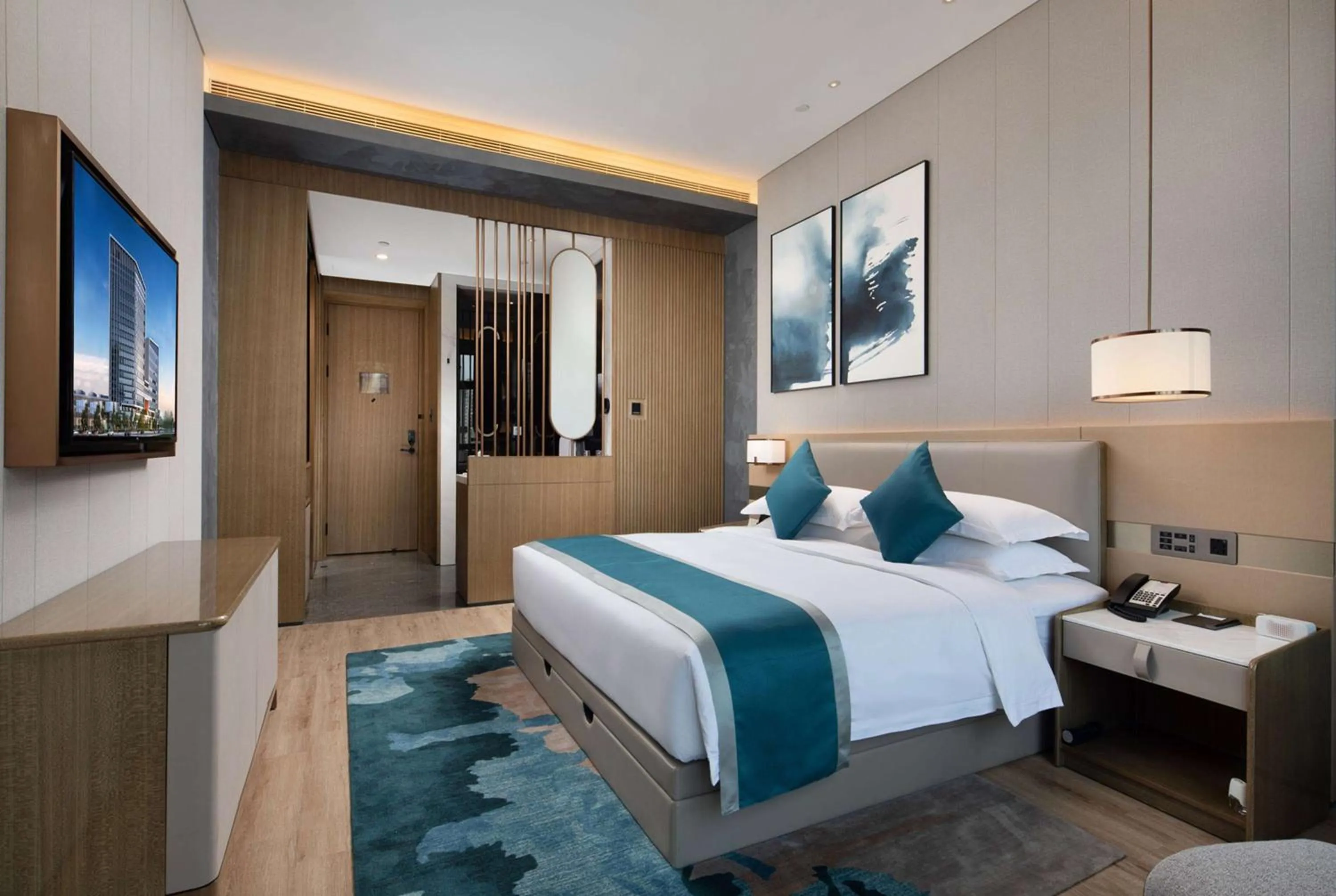 Photo of the whole room, Bed in Wyndham Garden Shenzhen Longhua