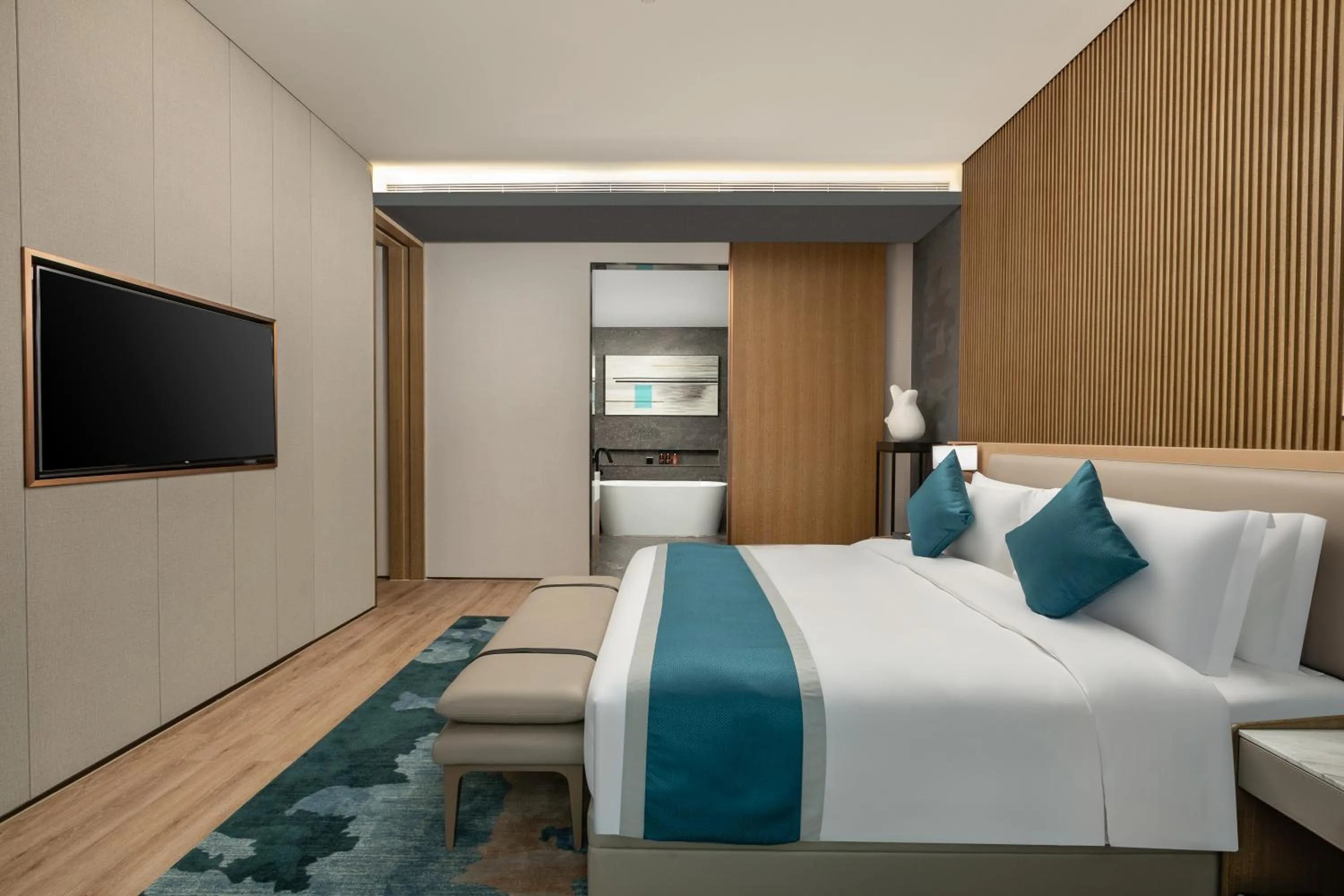 Bedroom, Bed in Wyndham Garden Shenzhen Longhua