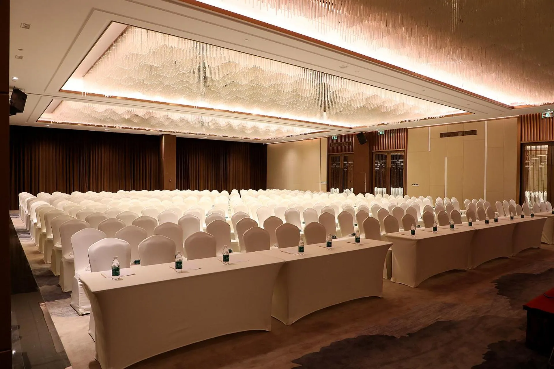 Meeting/conference room in Wyndham Garden Shenzhen Longhua