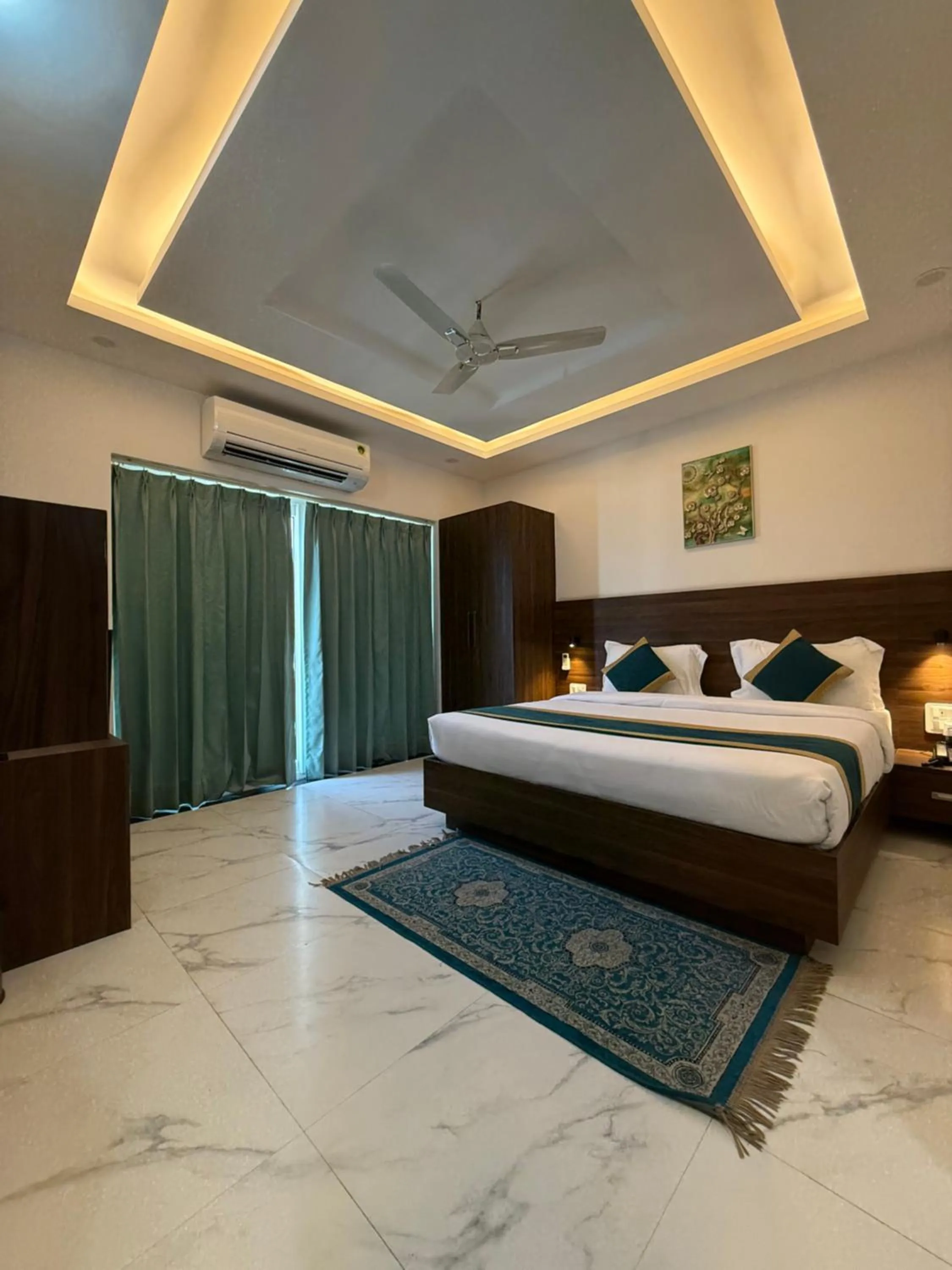 Bed in Hotel 7 Heaven