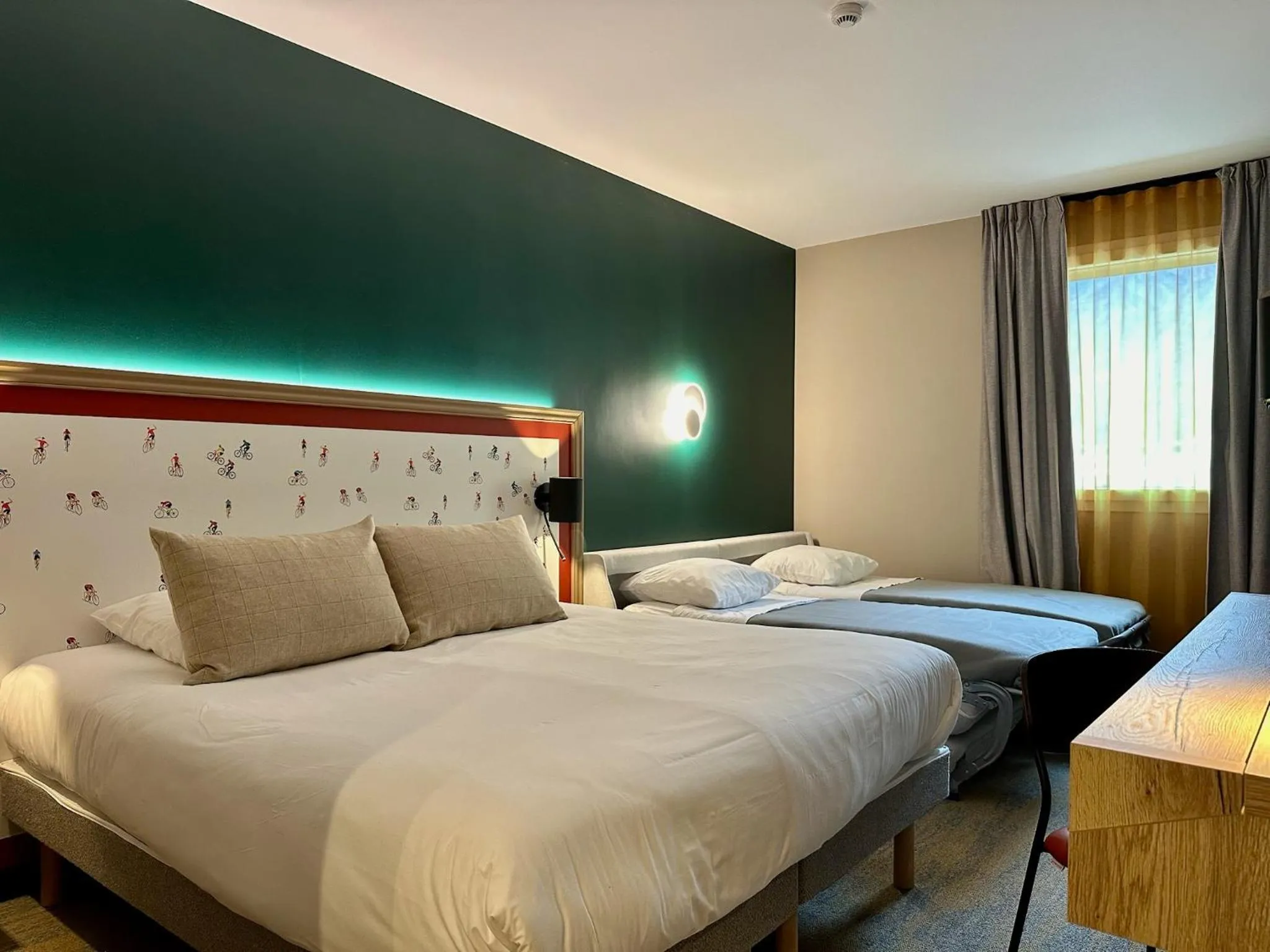 Bed in Best Western Coeur de Maurienne Hotel Restaurant & Spa