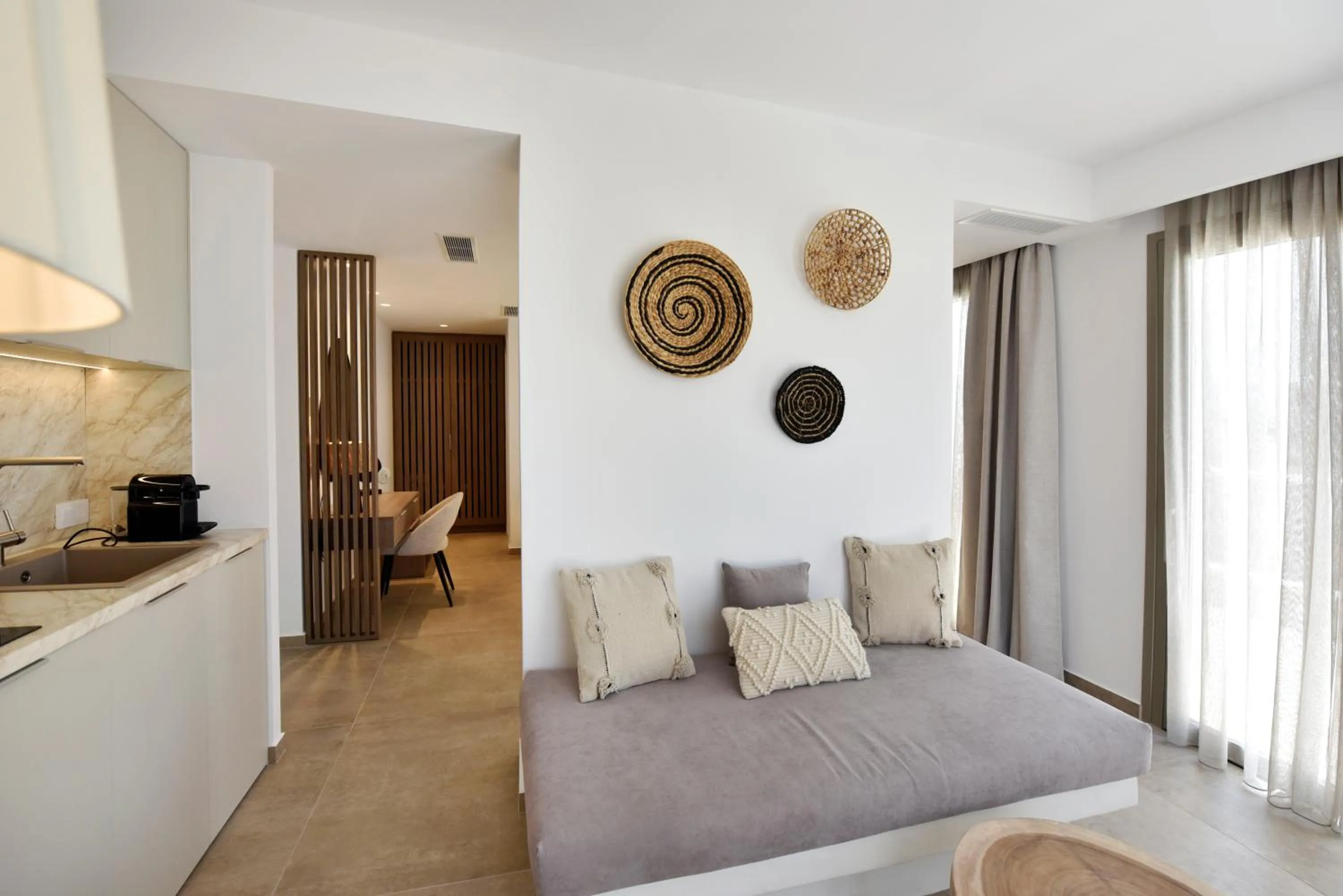 Bed in Anais Milos Suites