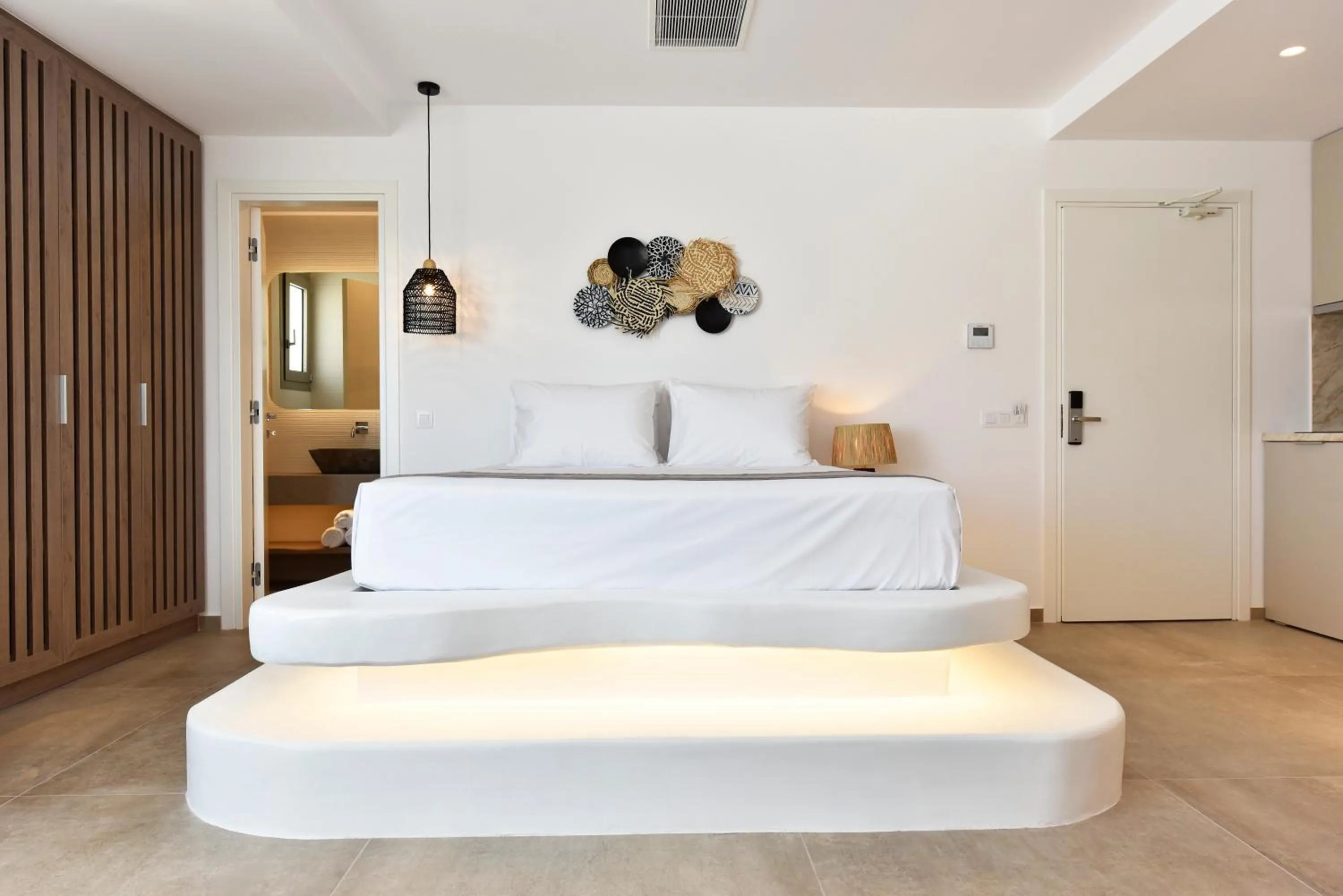 Bed in Anais Milos Suites