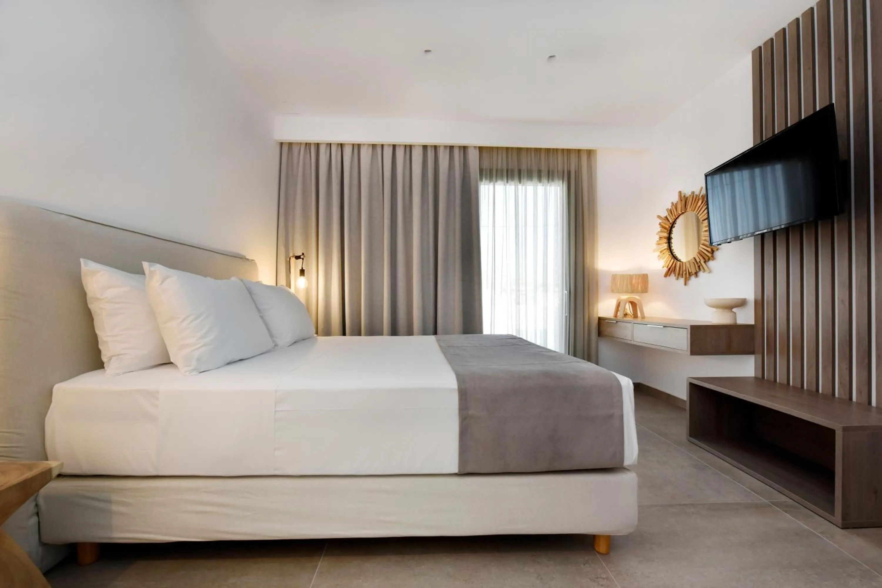 Bed in Anais Milos Suites