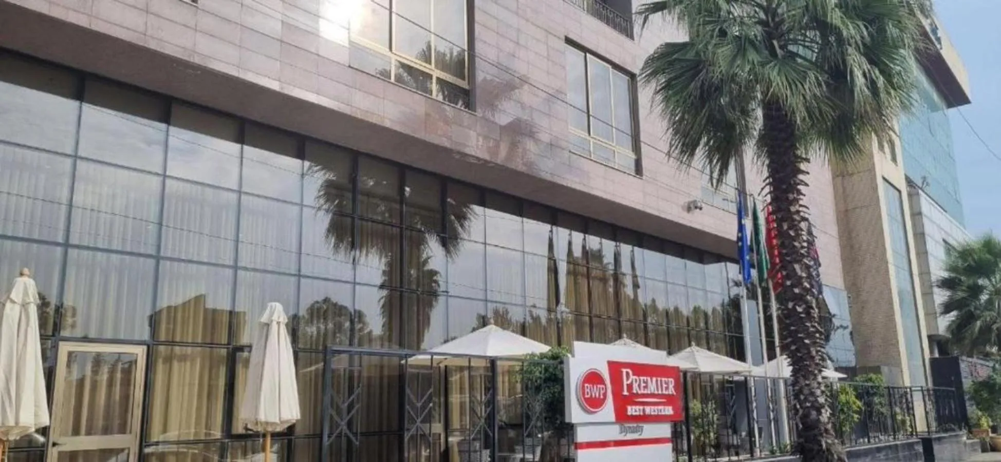 Property building in Best Western Premier Dynasty