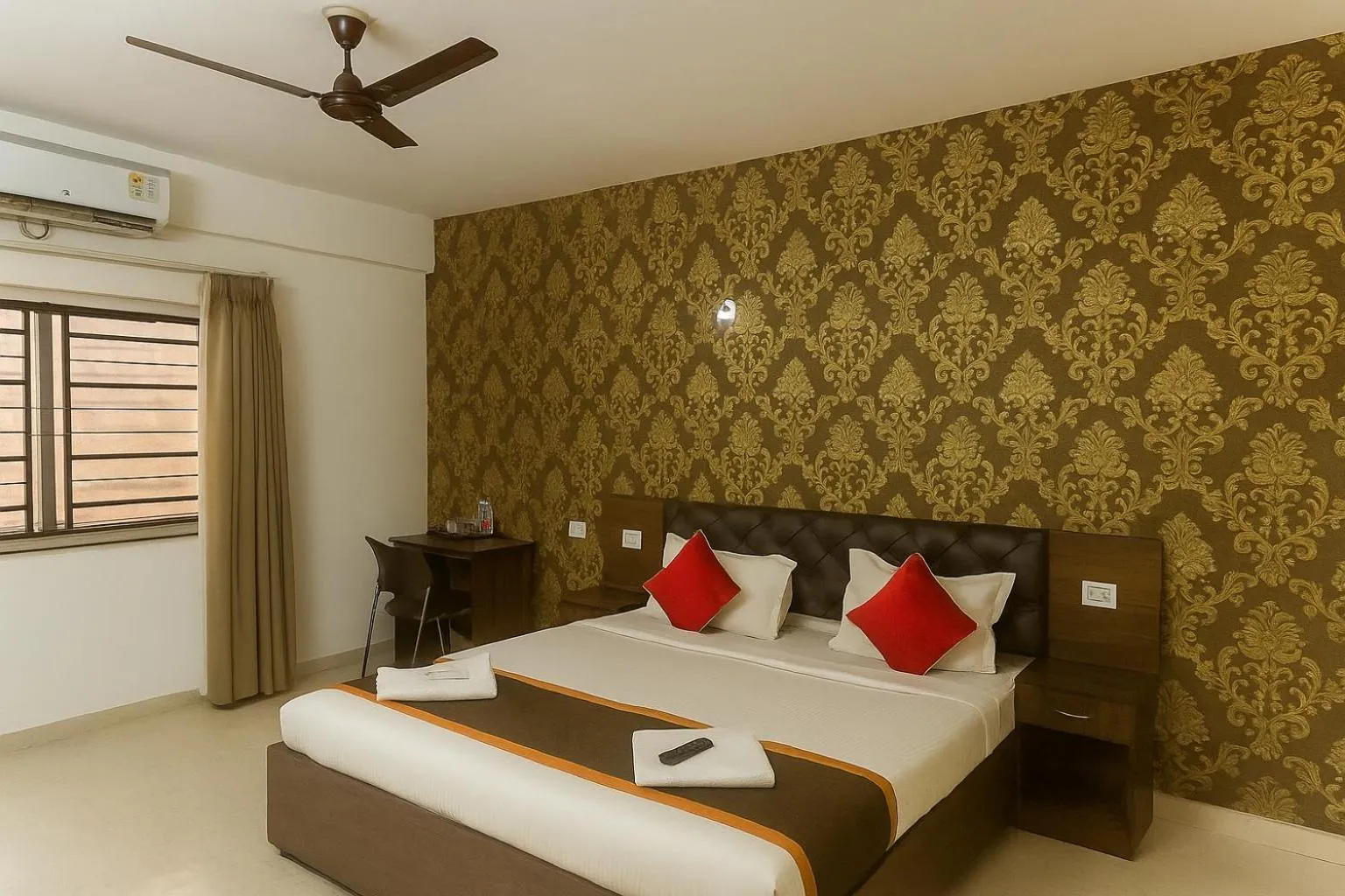Bedroom, Bed in Sai Bliss International, Manyata Tech Park