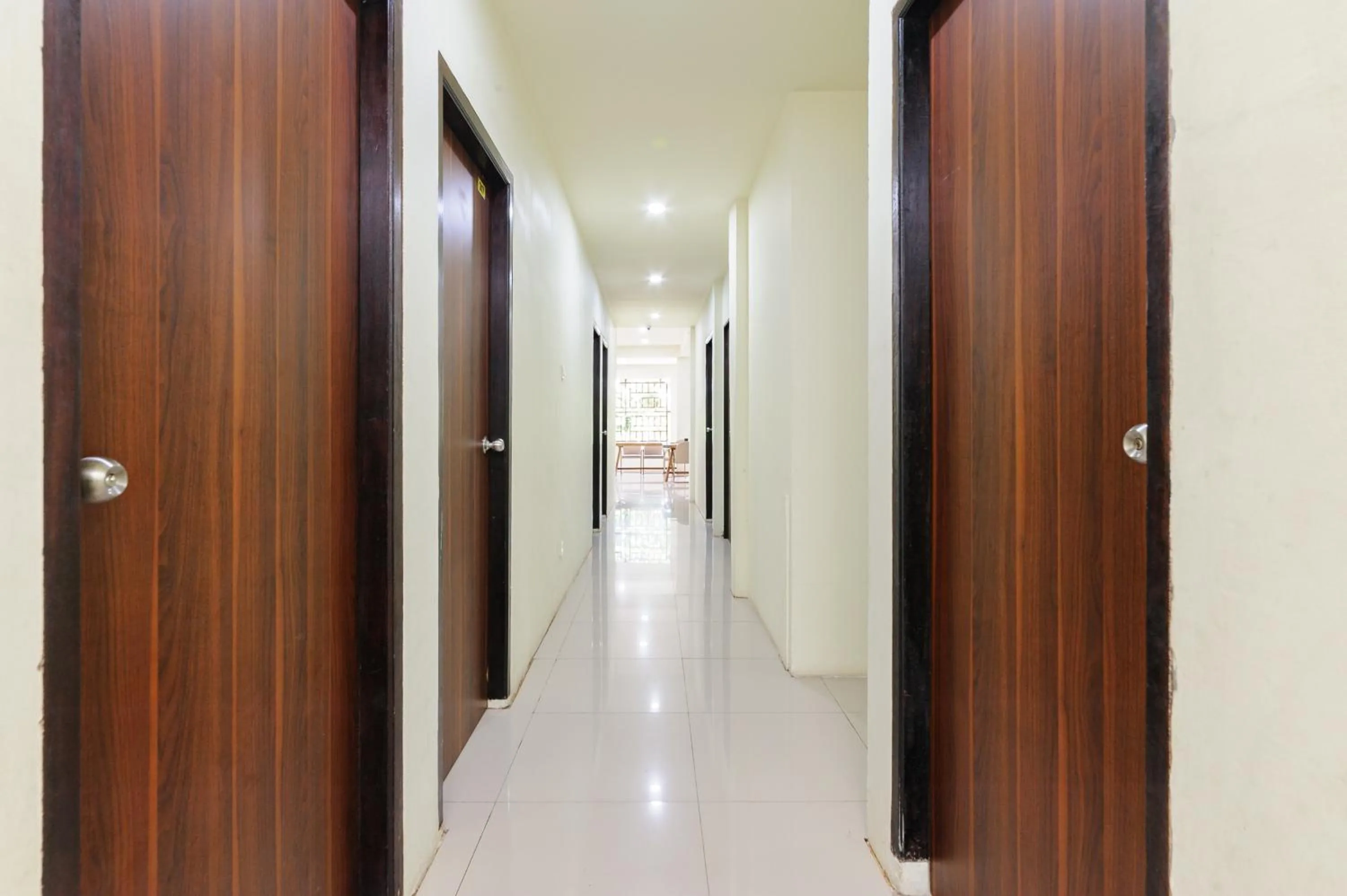 Property building in Urbanview Hotel Kansa near Harbour Bay Batam by RedDoorz