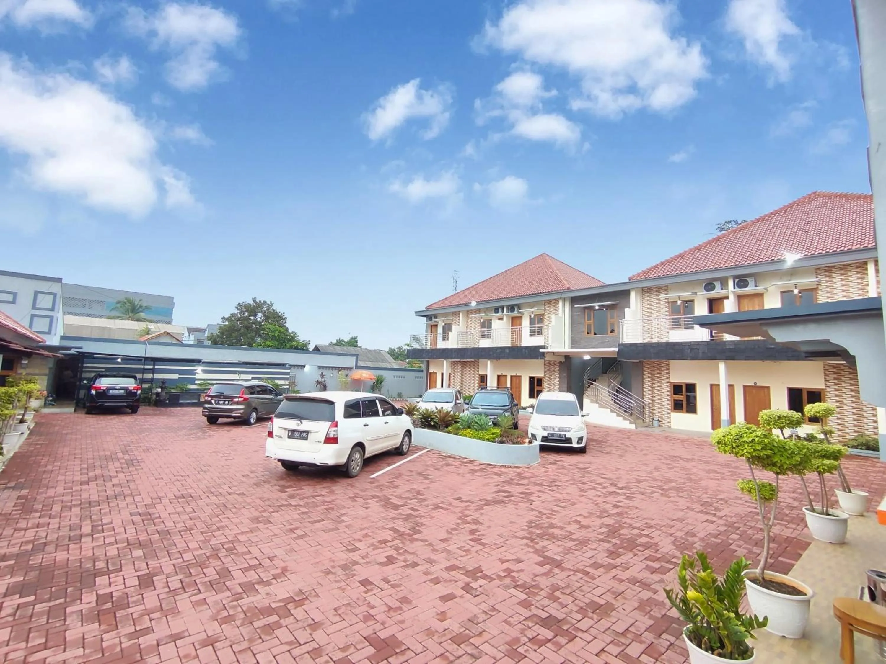 Property building in Hotel Cibening