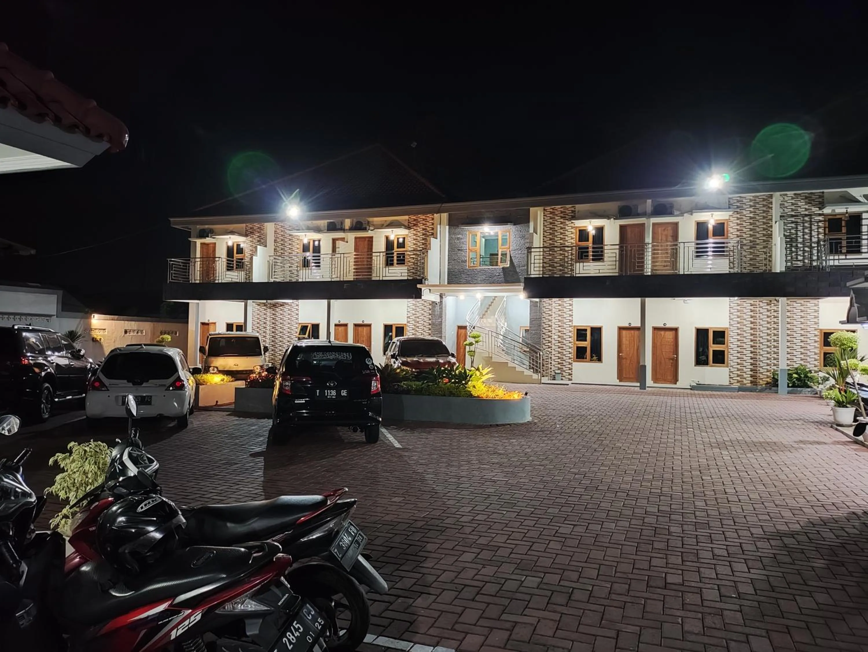 Night in Hotel Cibening