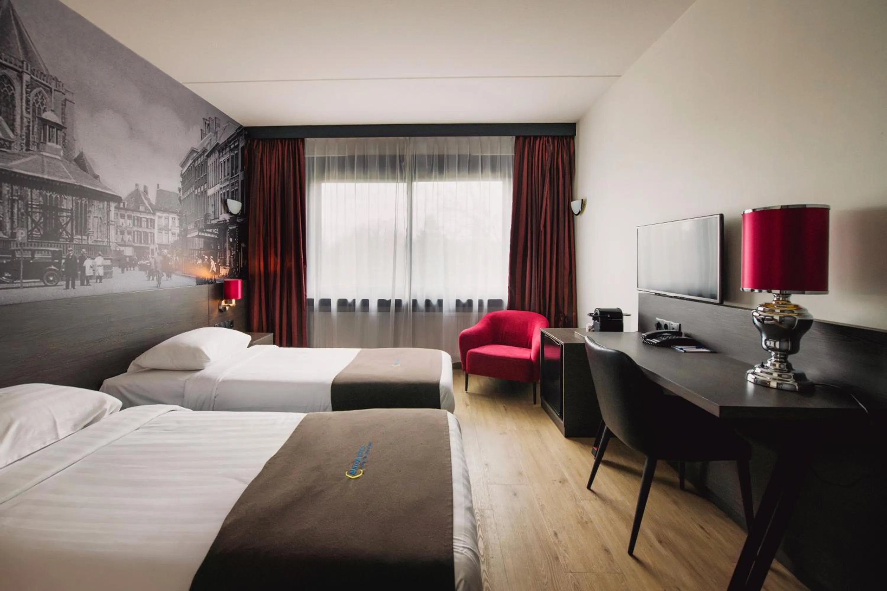 TV and multimedia, Bed in Bastion Hotel Breda