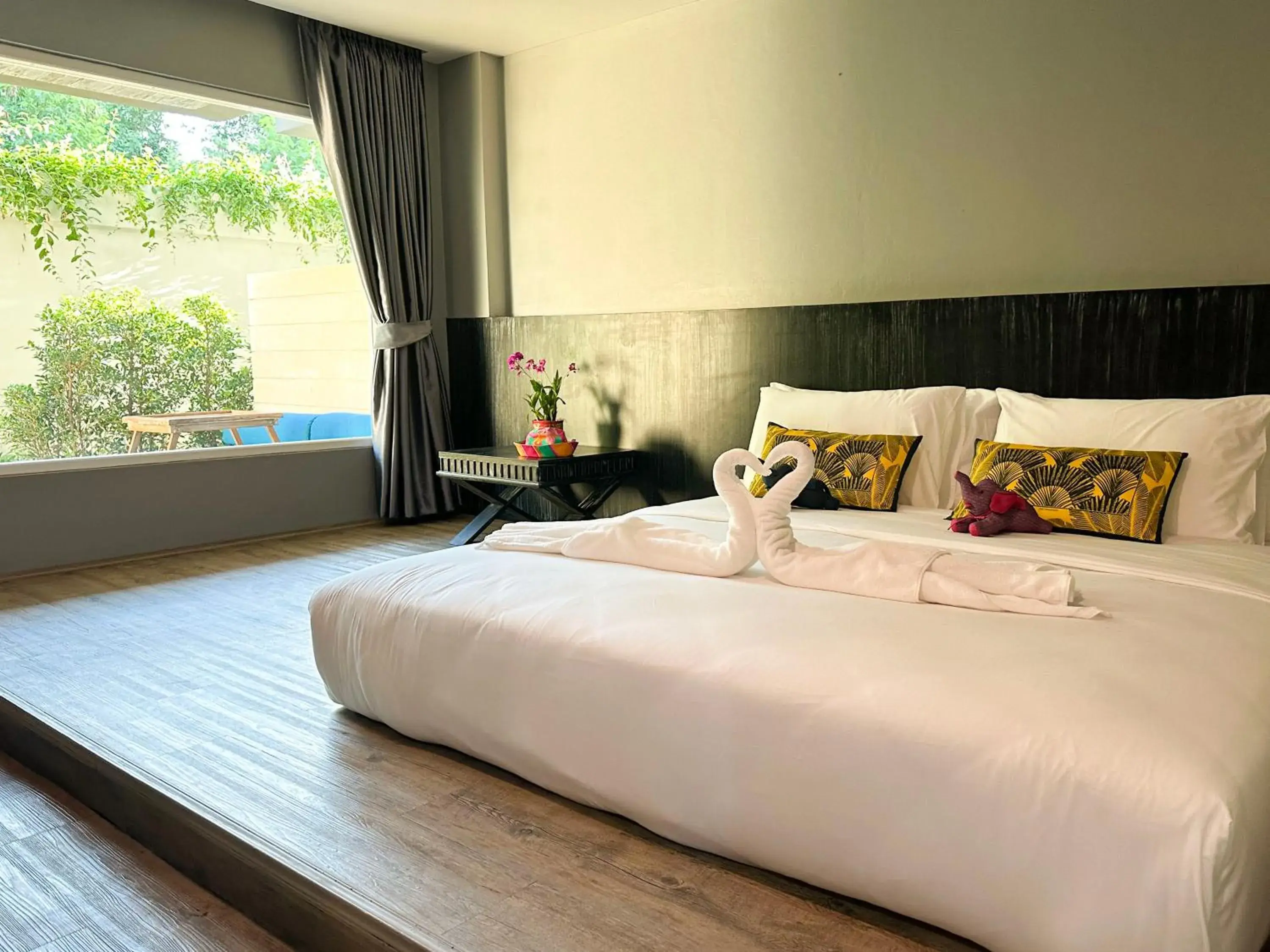 Deluxe Double Room with Shower - single occupancy in JALMIN Hotel Samui Deluxe Double Room with Shower - single occupancy in JALMIN Hotel Samui