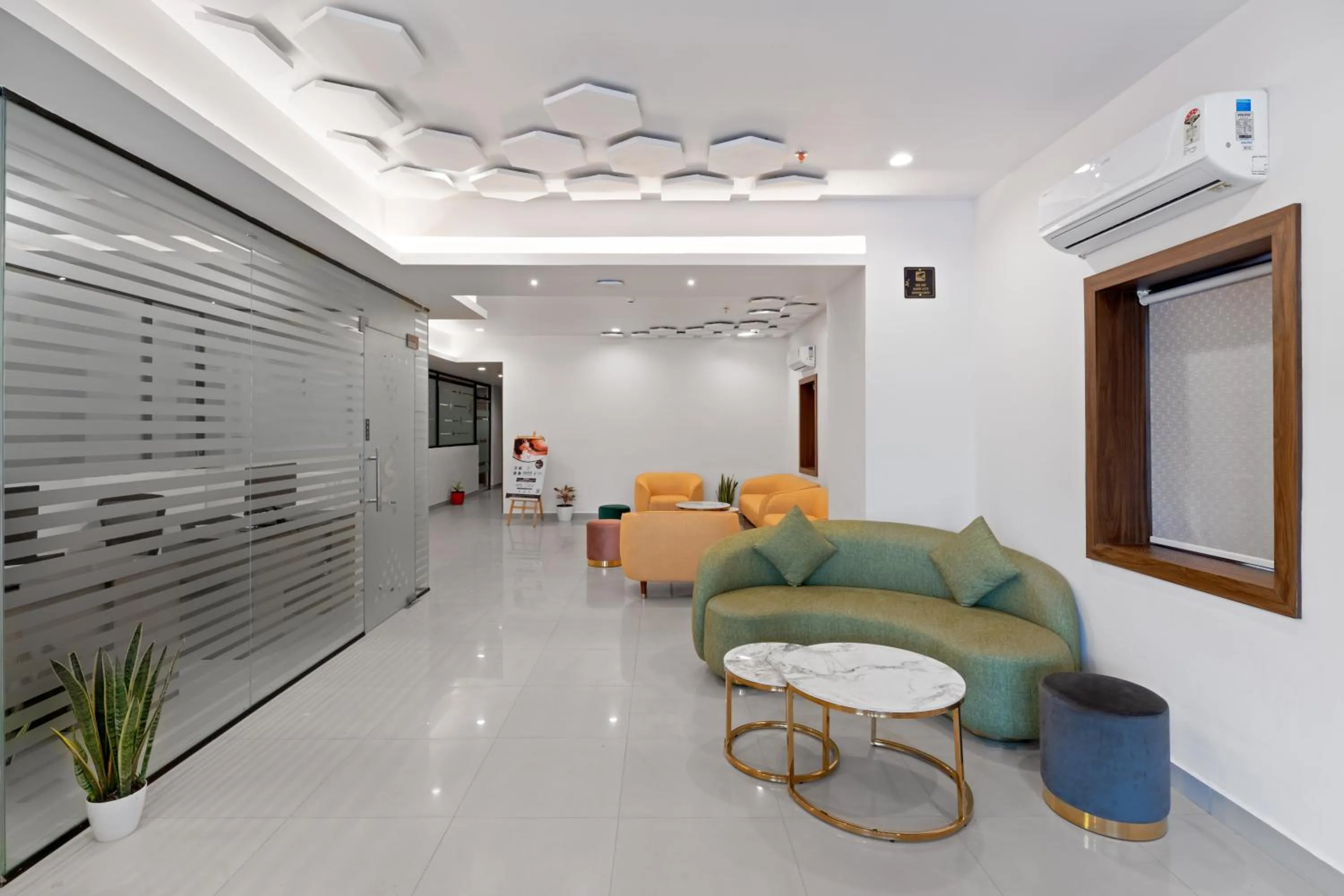 Lobby or reception in The Elite Hotel