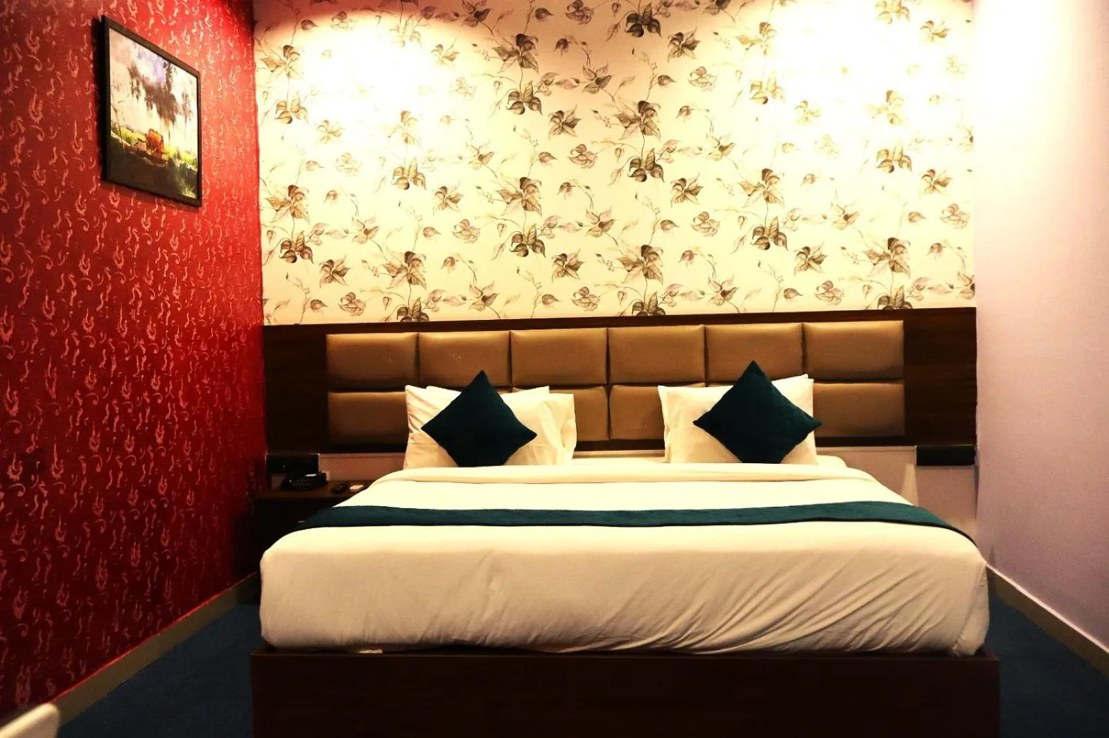 Bed in The Elite Hotel