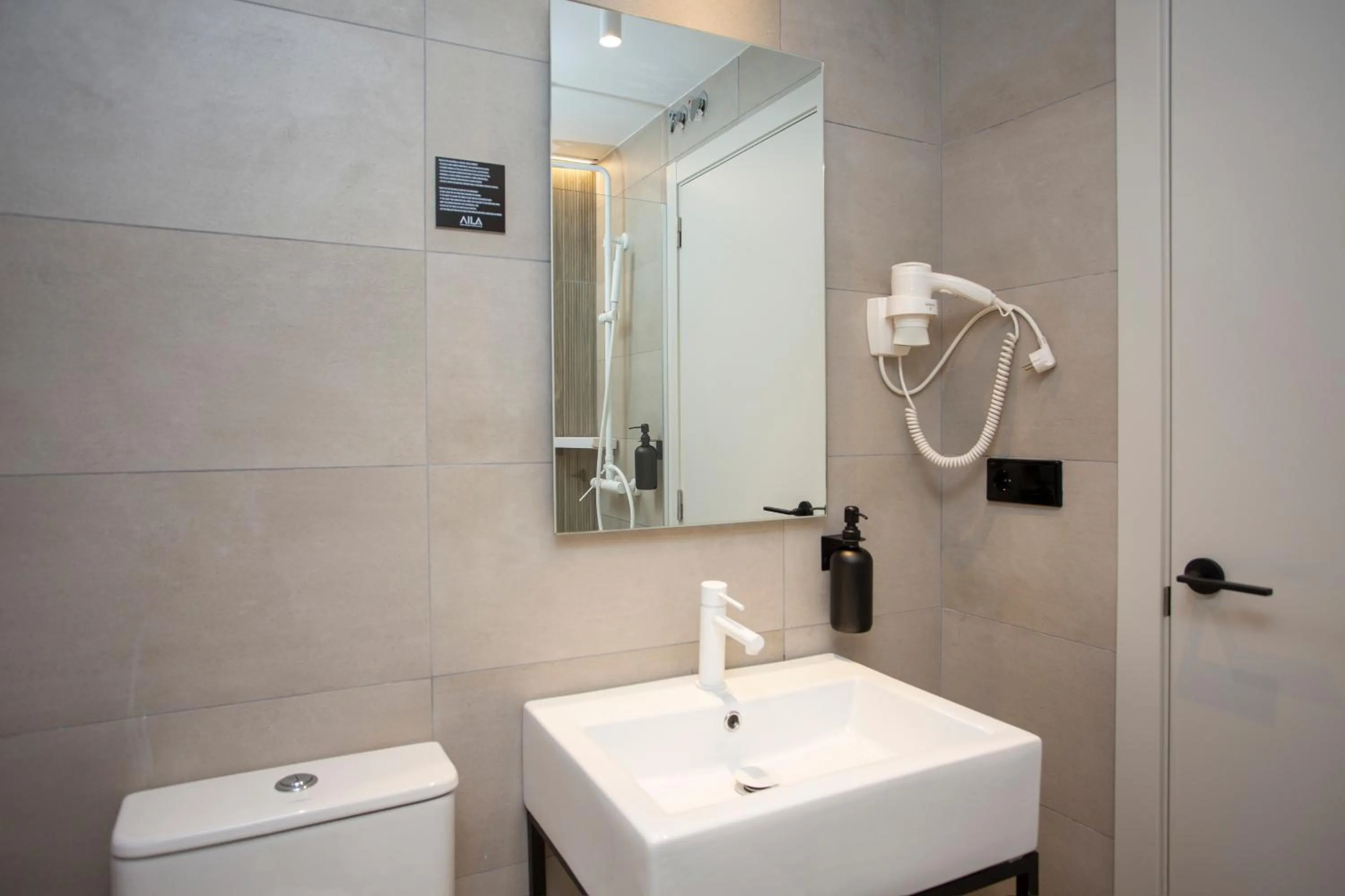 Aila II Hotel Boutique by SingularStays - Digital Access