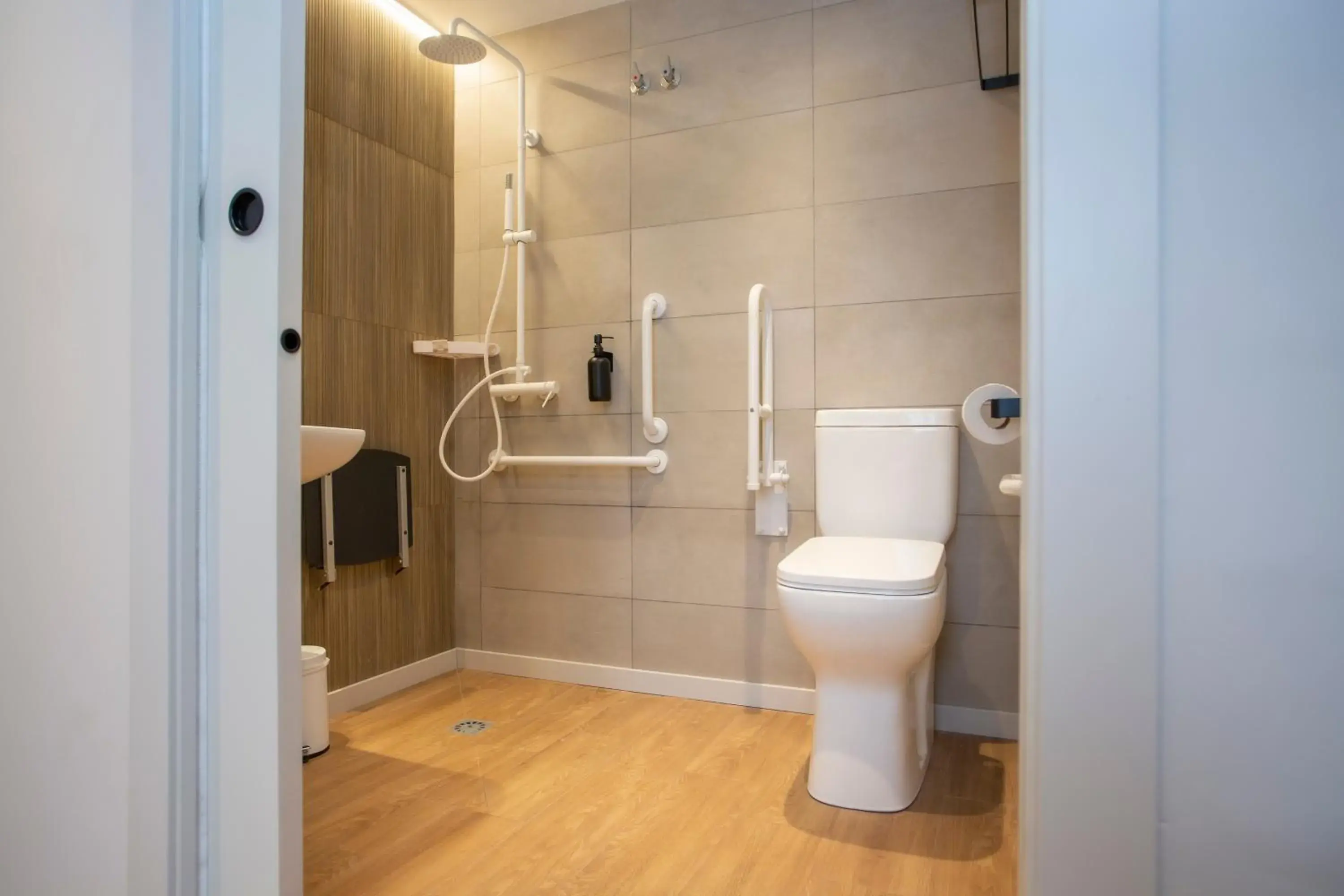 Twin Room in Aila II Hotel Boutique by SingularStays - Digital Access Twin Room in Aila II Hotel Boutique by SingularStays - Digital Access