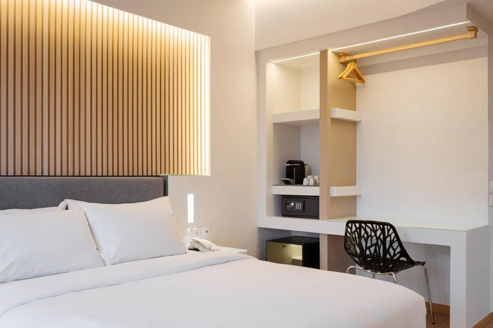 Bedroom, Bed in Kreoli Hotel