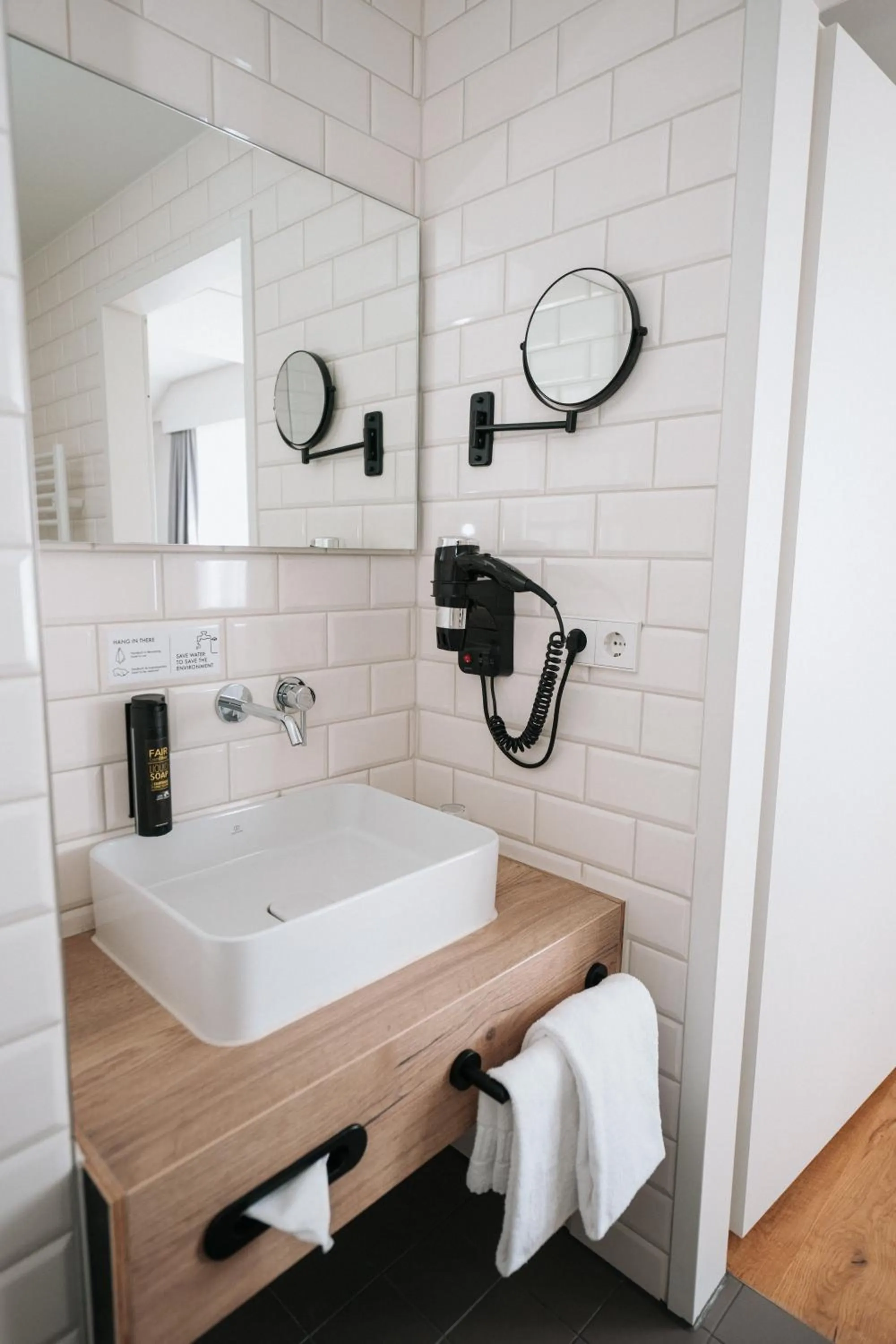 Bathroom in Alpenglühen Smart Hotel