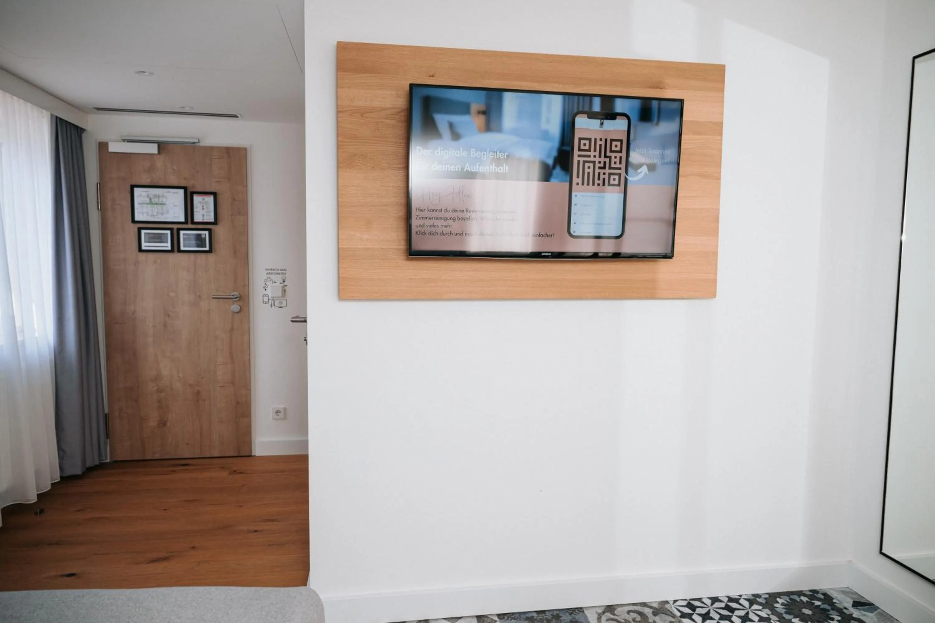 Photo of the whole room in Alpenglühen Smart Hotel