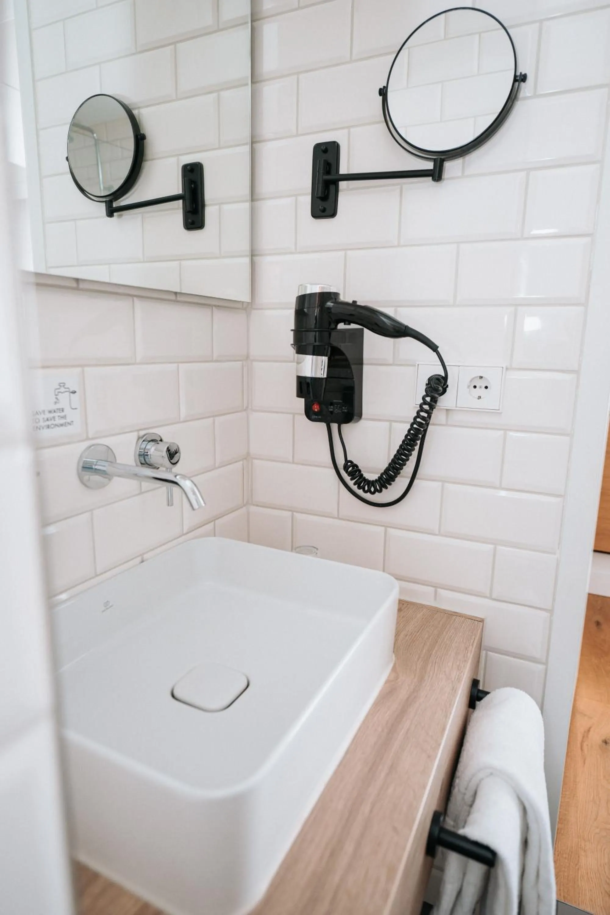 Bathroom in Alpenglühen Smart Hotel