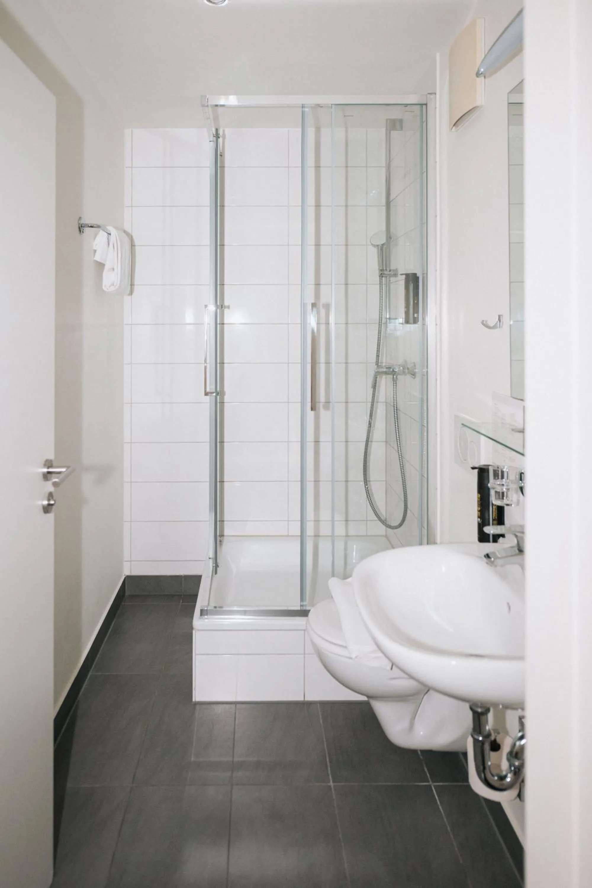 Bathroom in Alpenglühen Smart Hotel