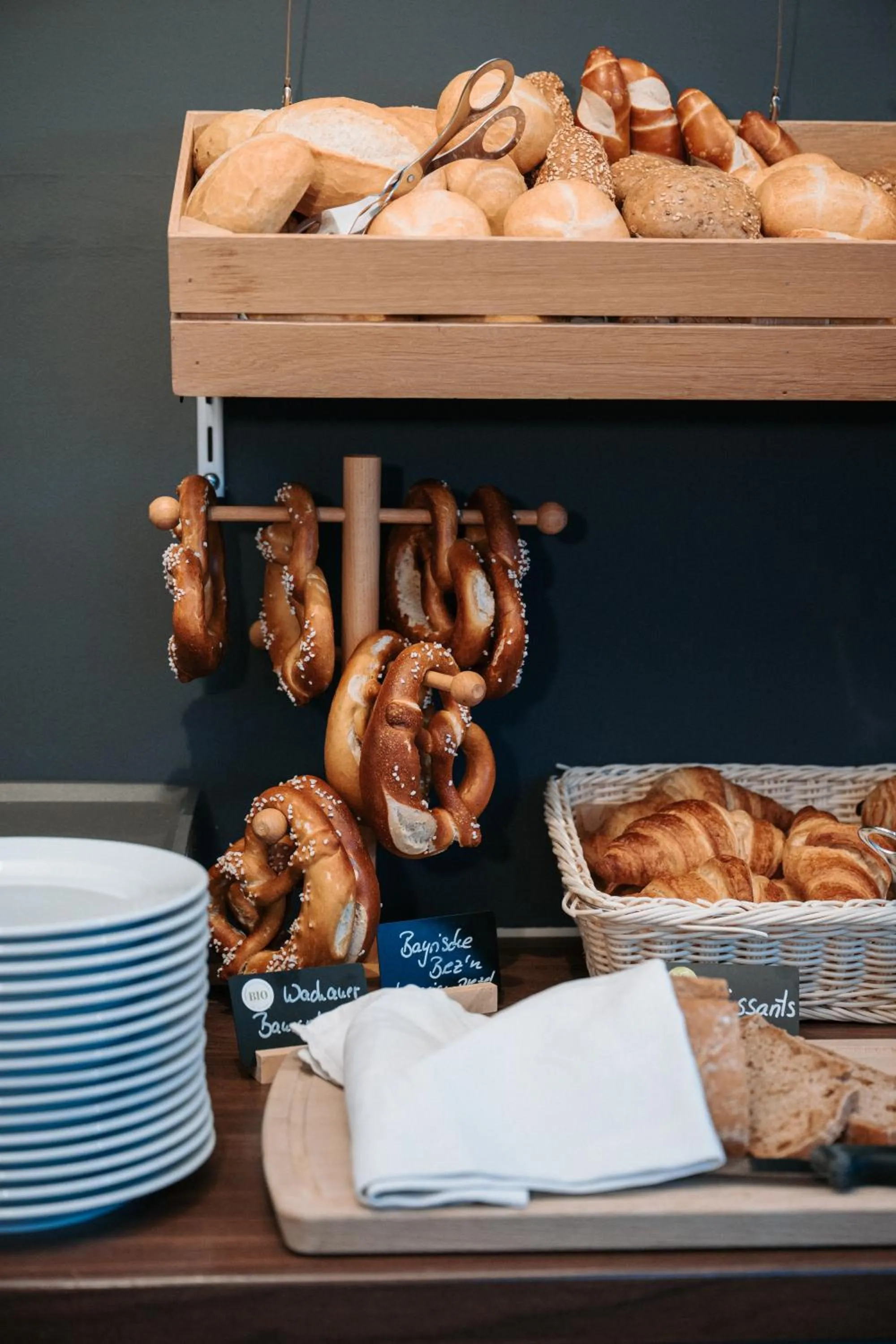 Buffet breakfast in Alpenglühen Smart Hotel