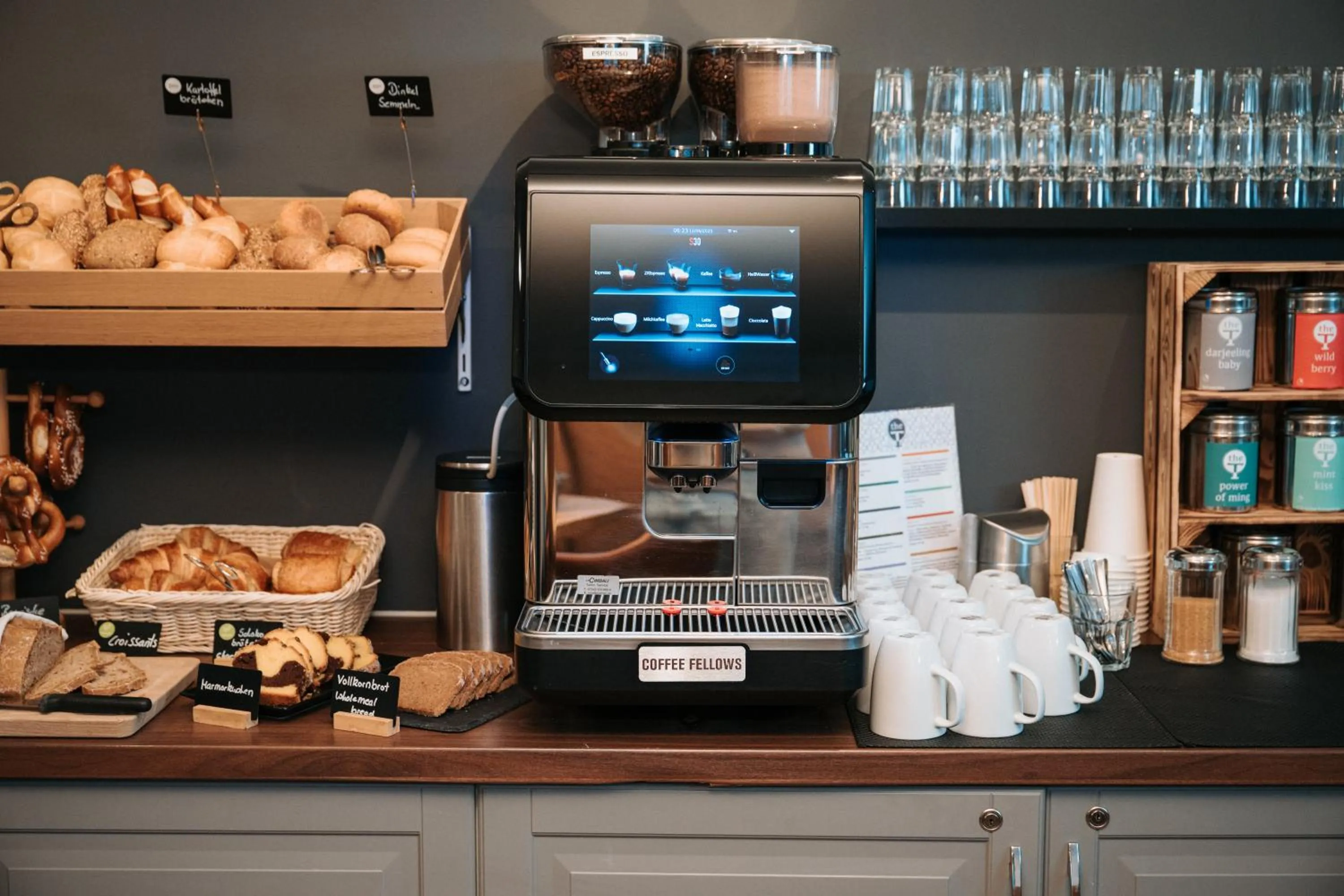 Buffet breakfast in Alpenglühen Smart Hotel
