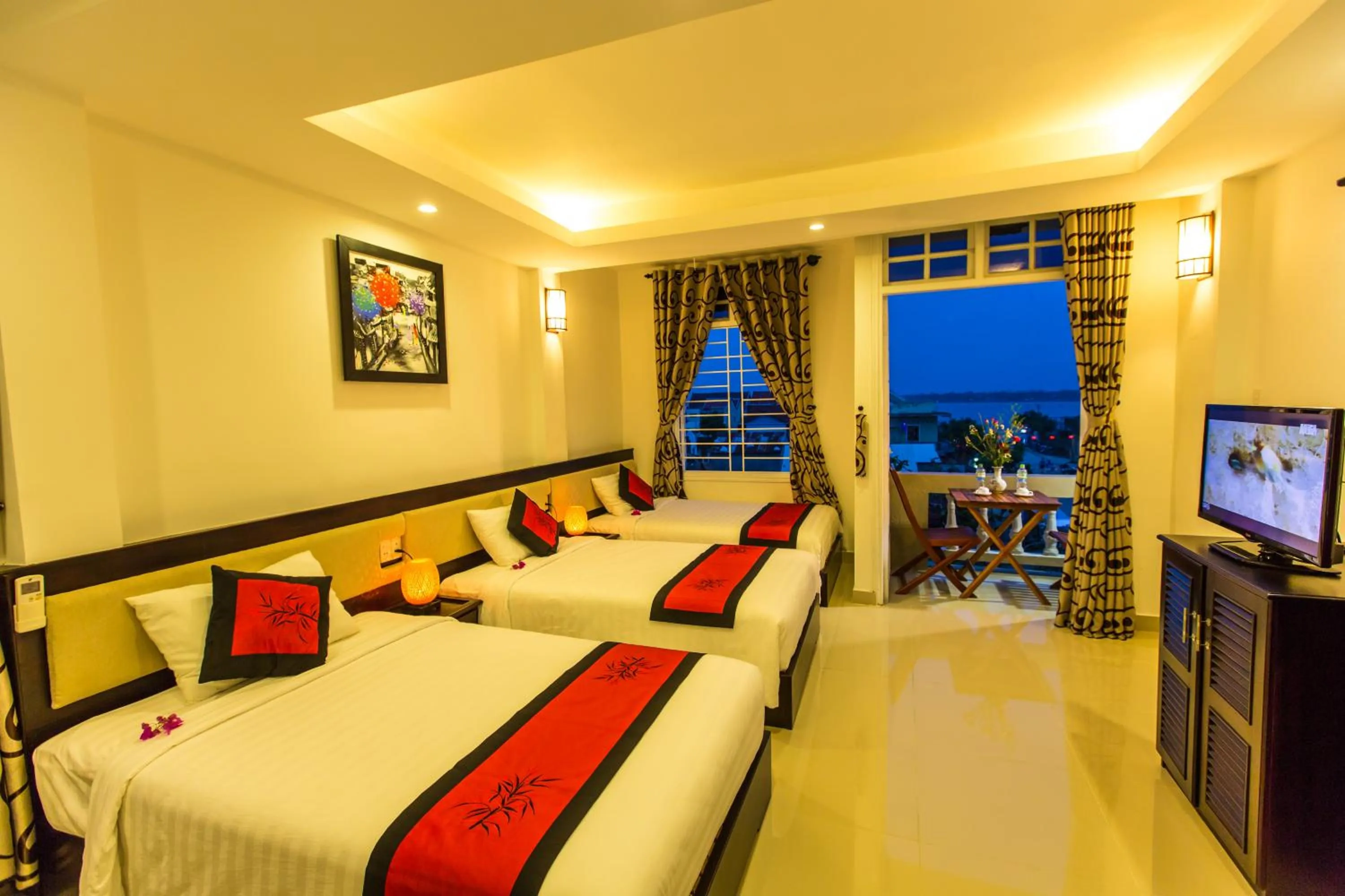 Photo of the whole room, Bed in Moon's Homestay