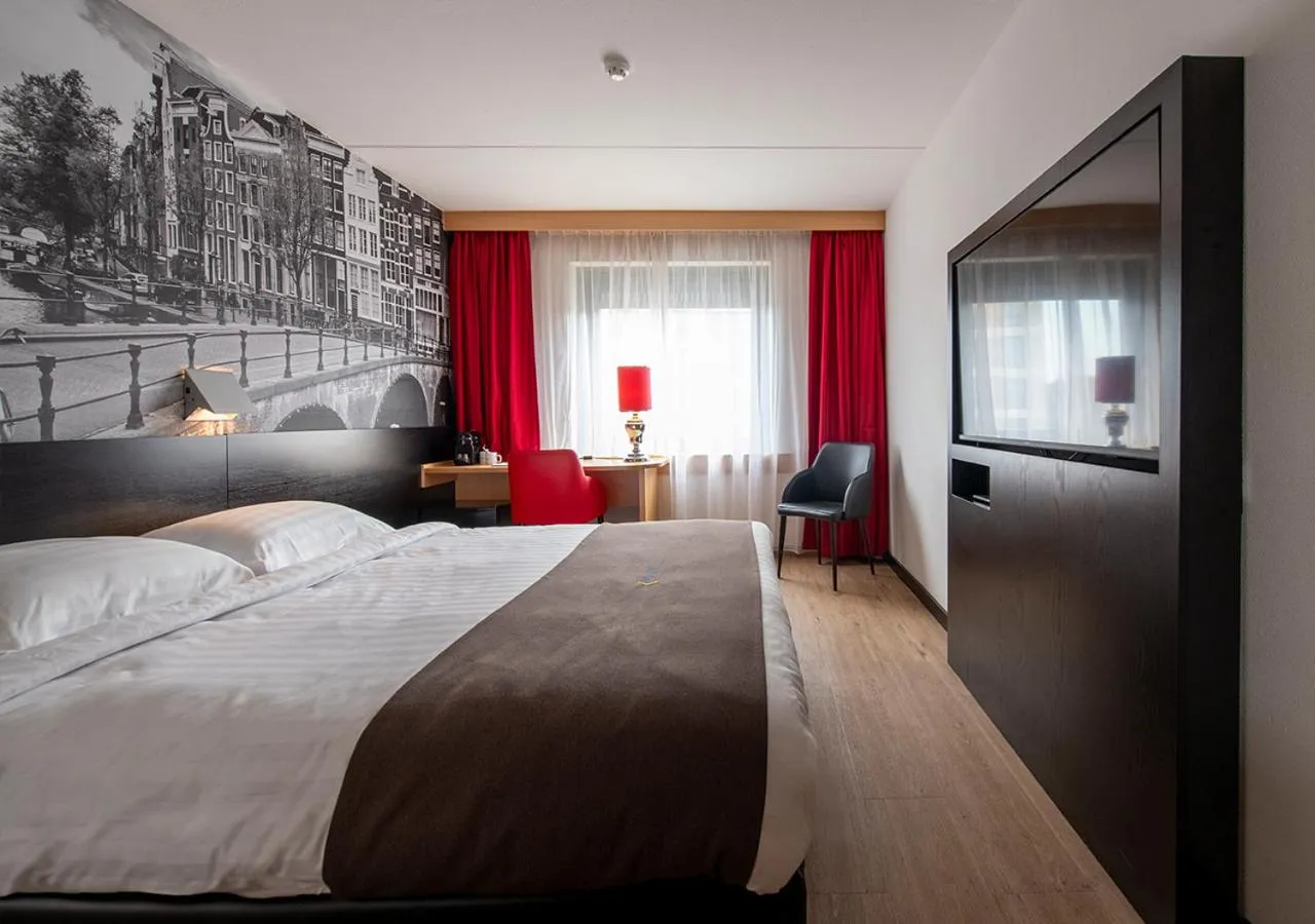 Bedroom, Bed in Bastion Hotel Bussum Hilversum