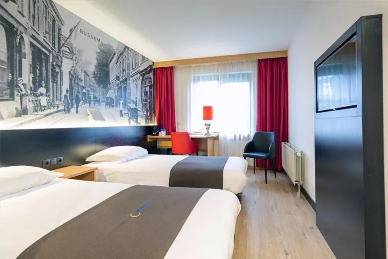 Bedroom, Bed in Bastion Hotel Bussum Hilversum