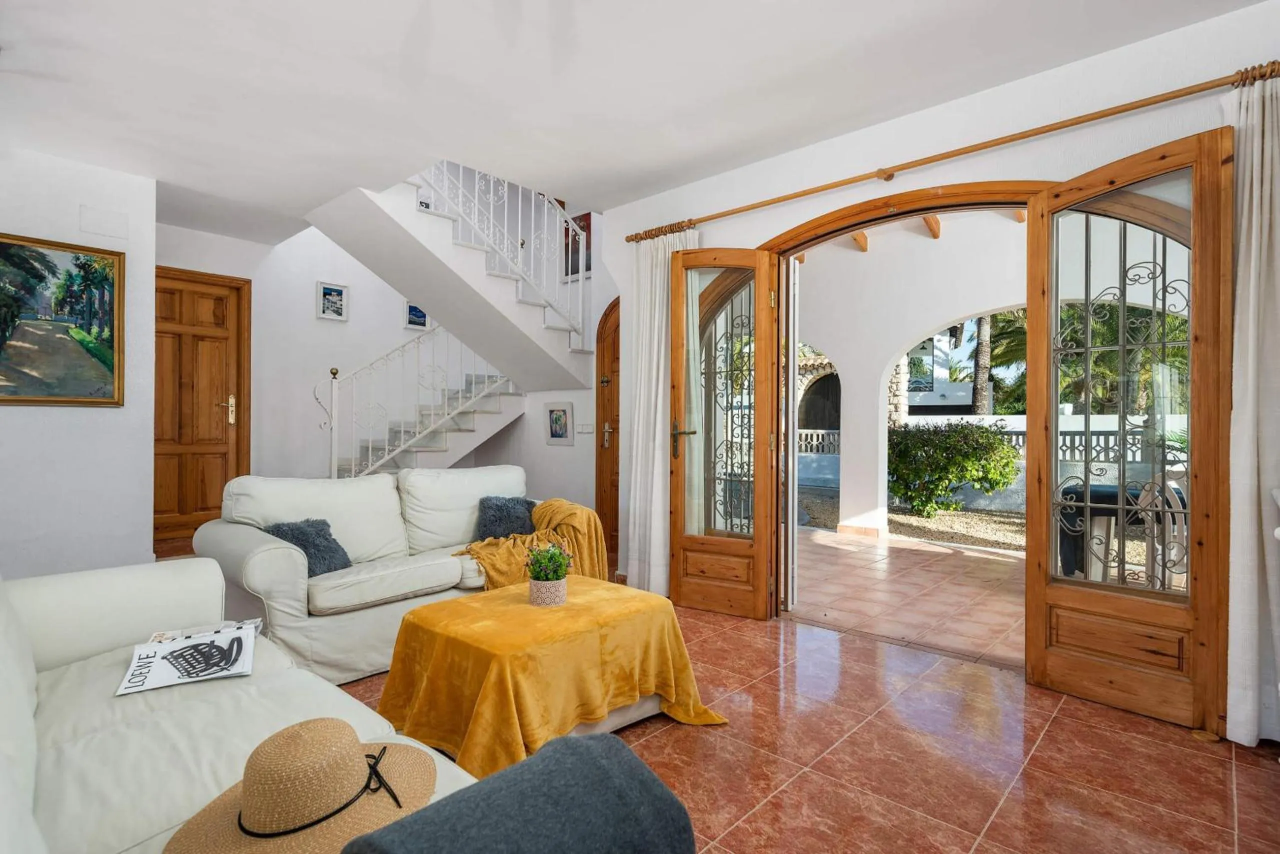 Communal lounge/ TV room in Villa Padilla - PlusHolidays