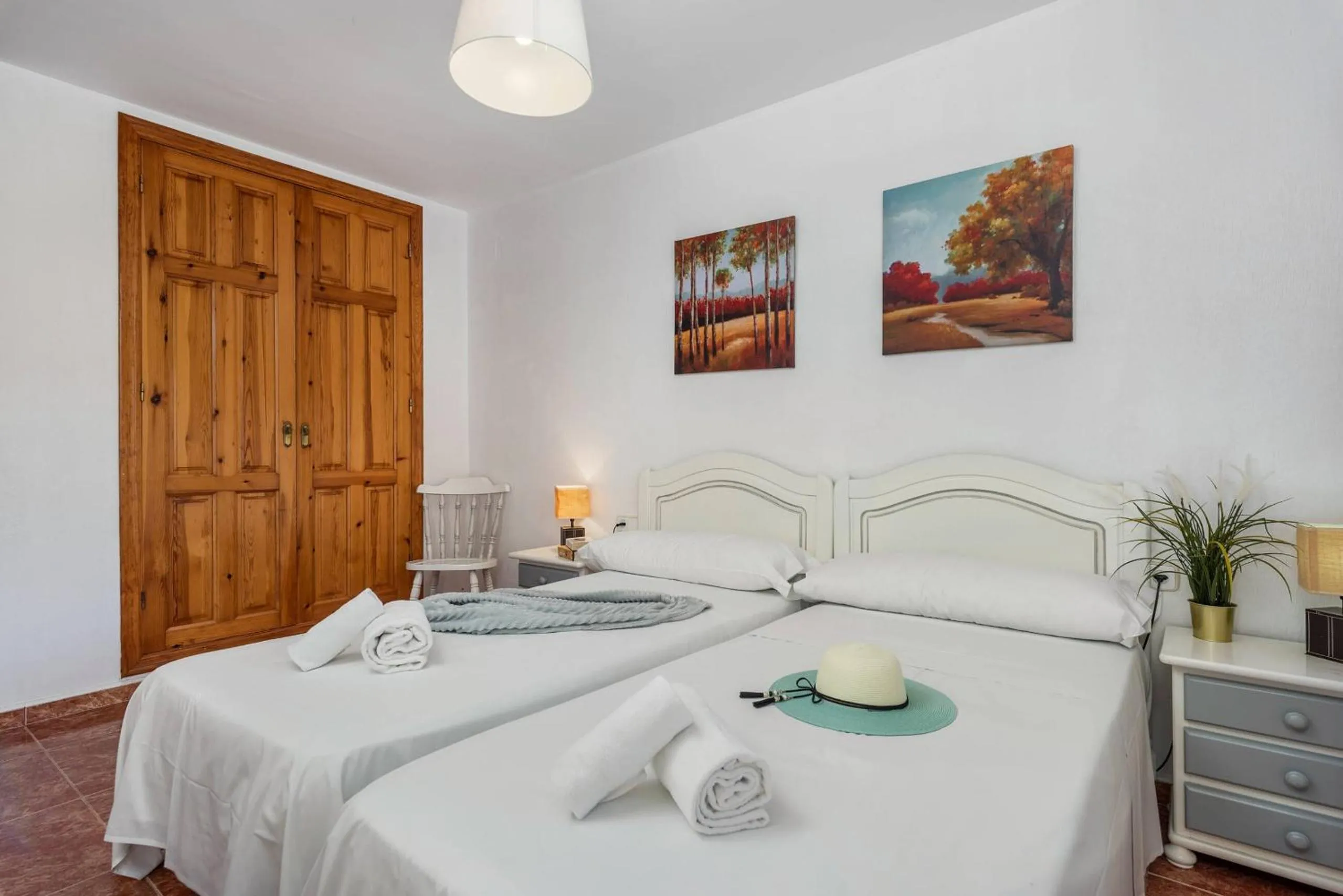 Bed in Villa Padilla - PlusHolidays