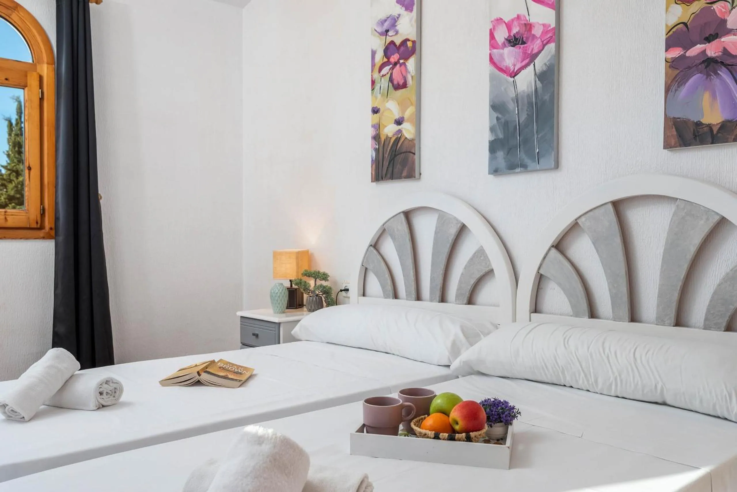 Bed in Villa Padilla - PlusHolidays