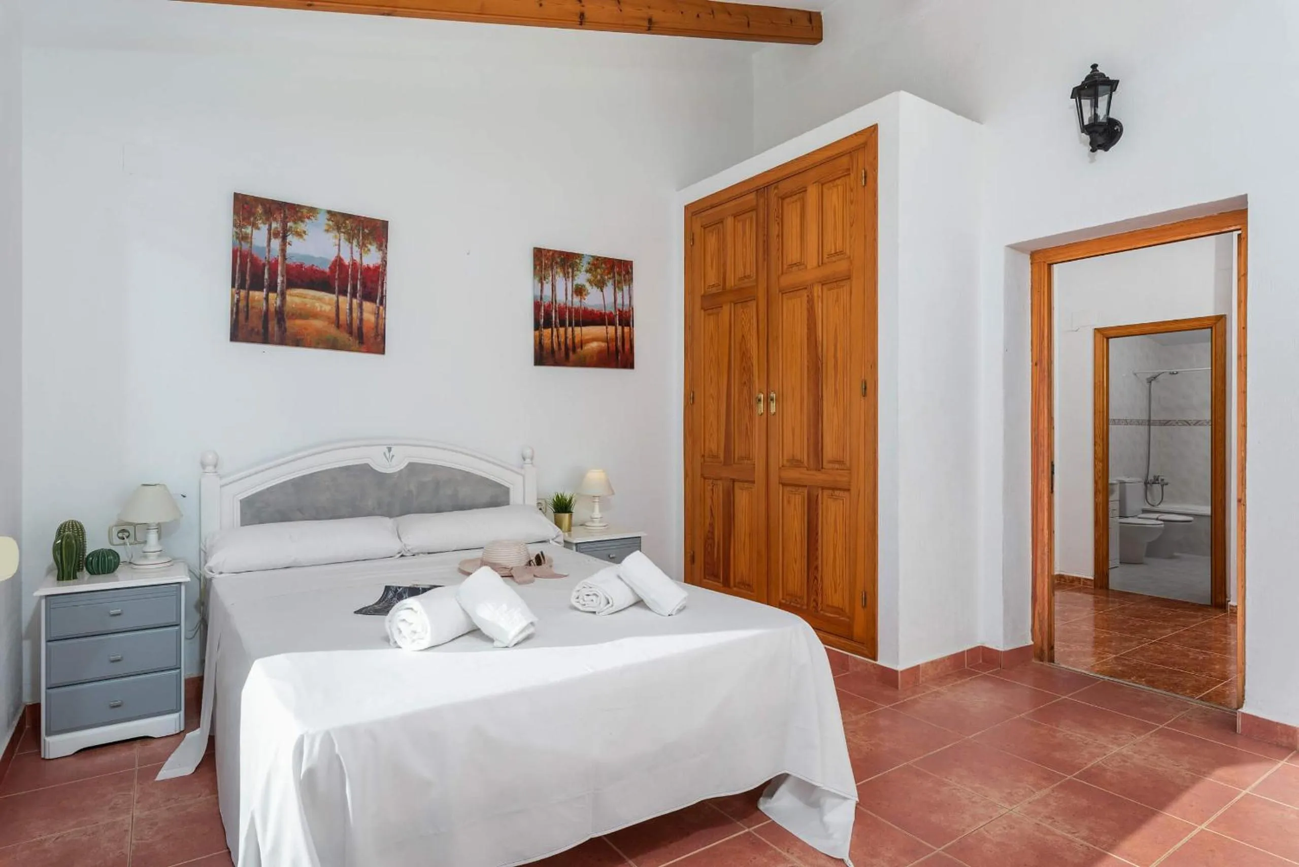 Bed in Villa Padilla - PlusHolidays