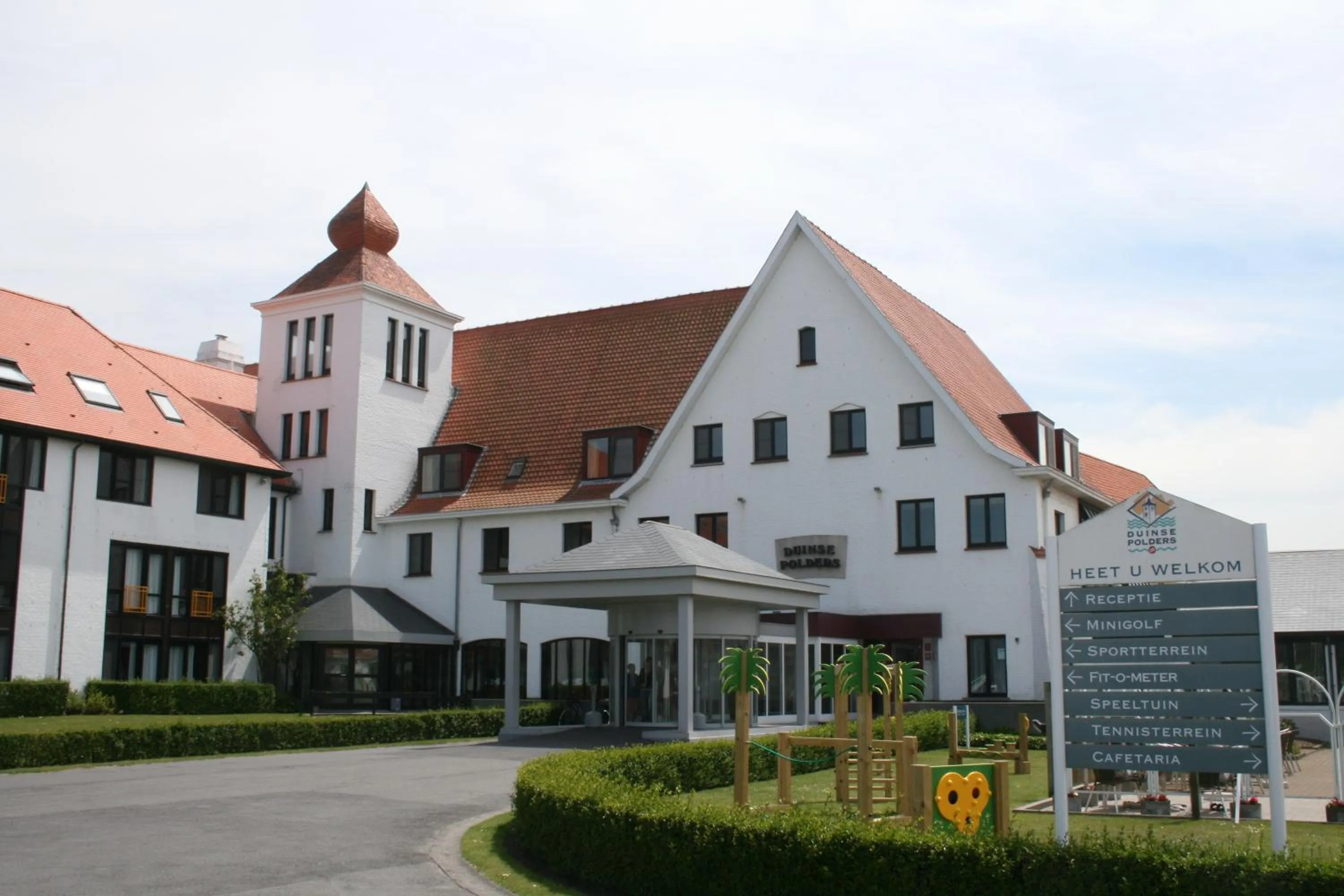 Facade/entrance in Corsendonk Duinse Polders