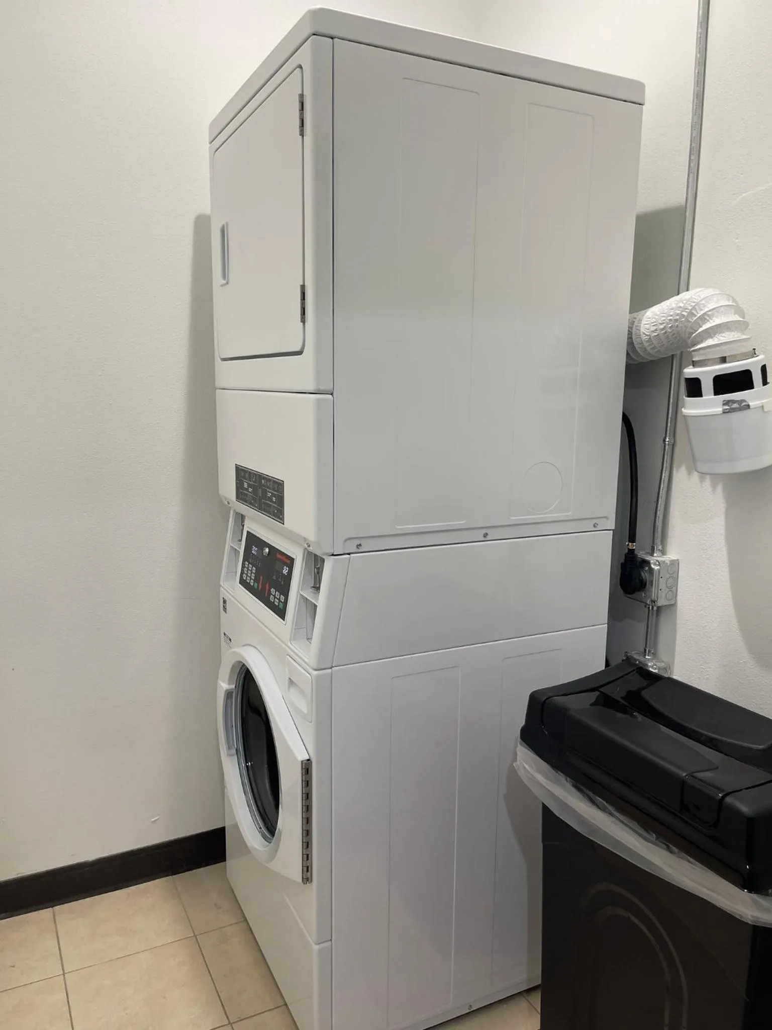 washing machine in Red Roof Inn Lancaster, TX