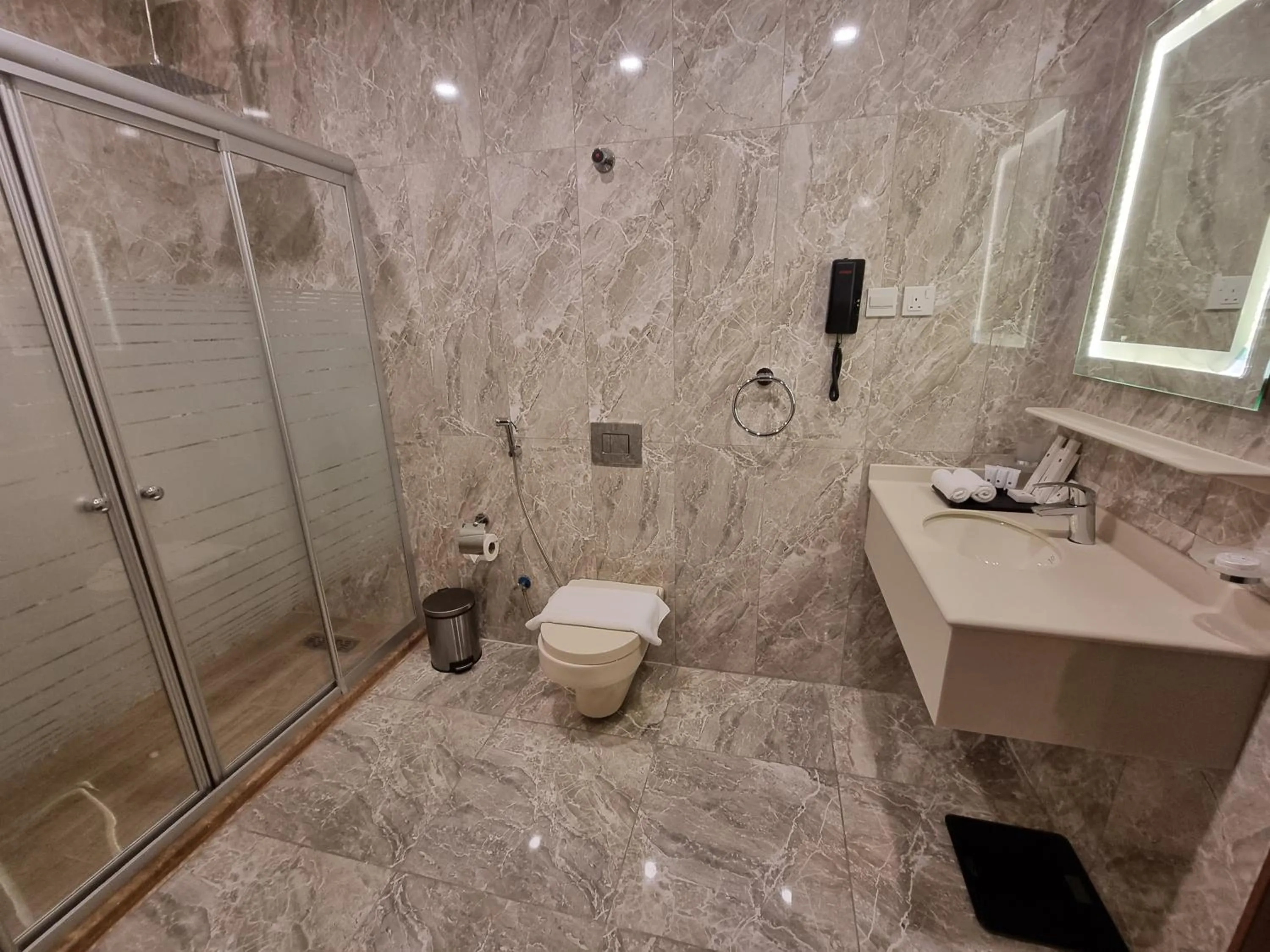 Casa Diora Al Naseem