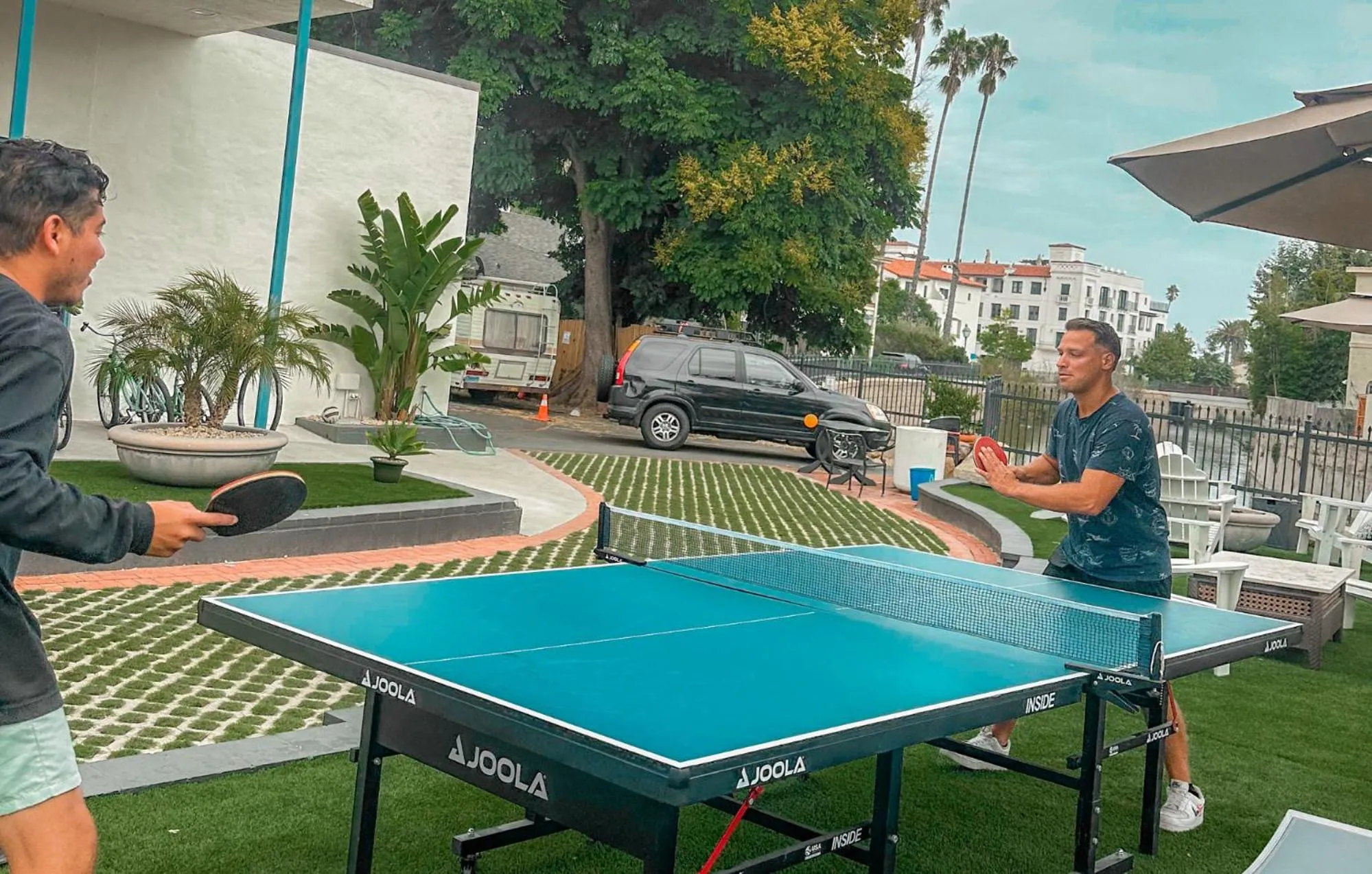 Patio in ITH Santa Barbara Surf Hostel