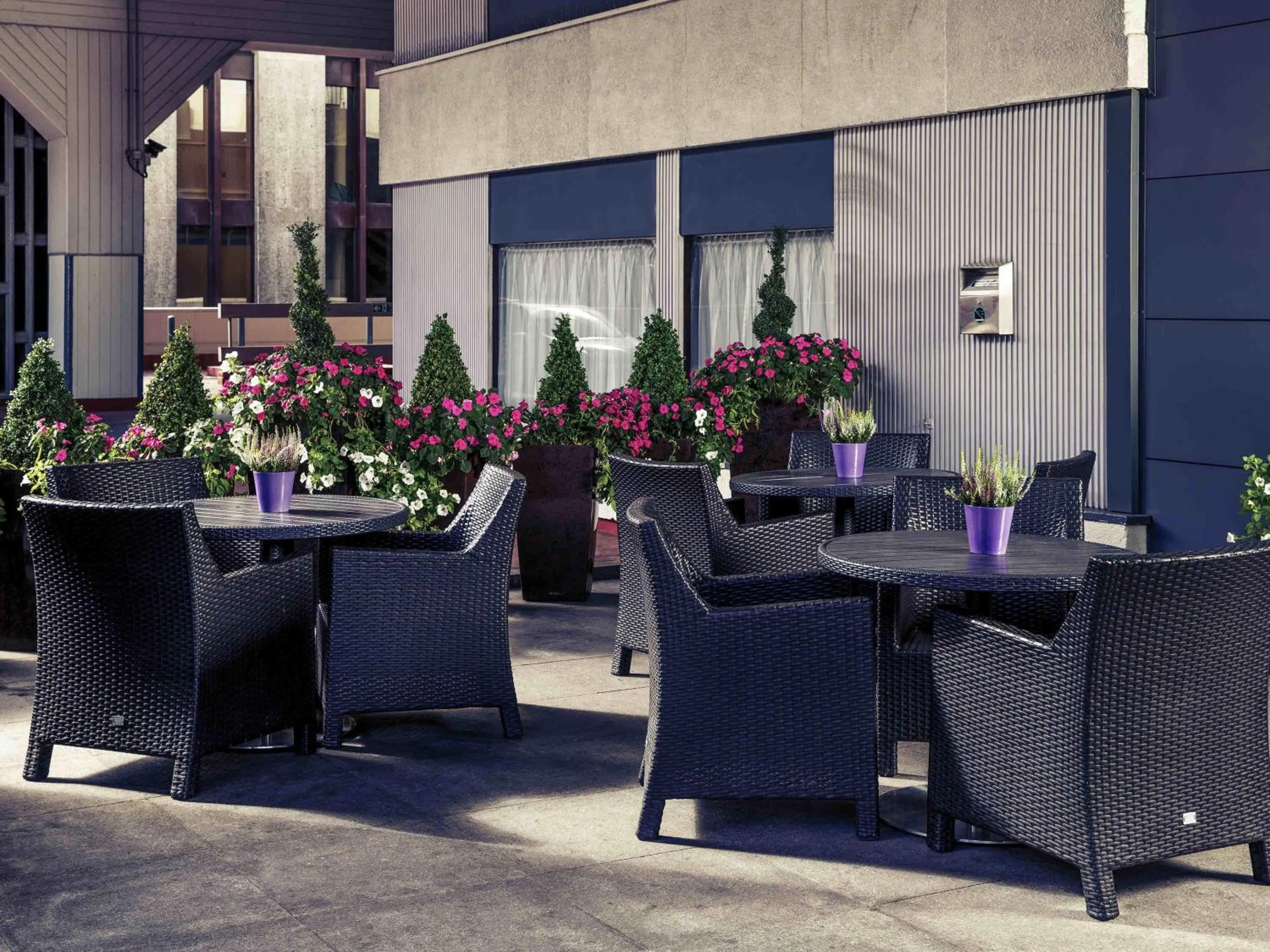 Property building in Mercure Manchester Piccadilly Hotel