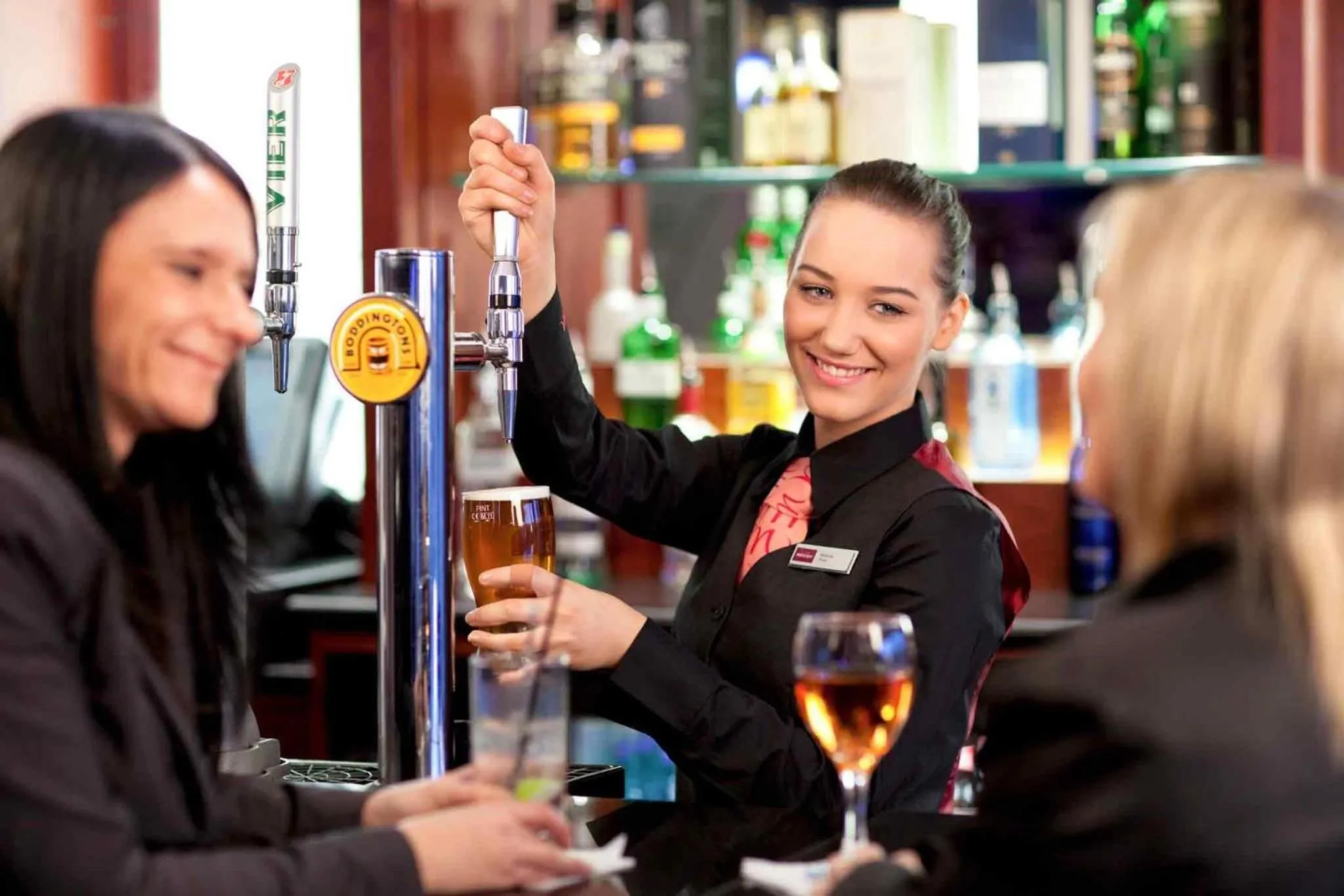 Lounge or bar in Mercure Manchester Piccadilly Hotel