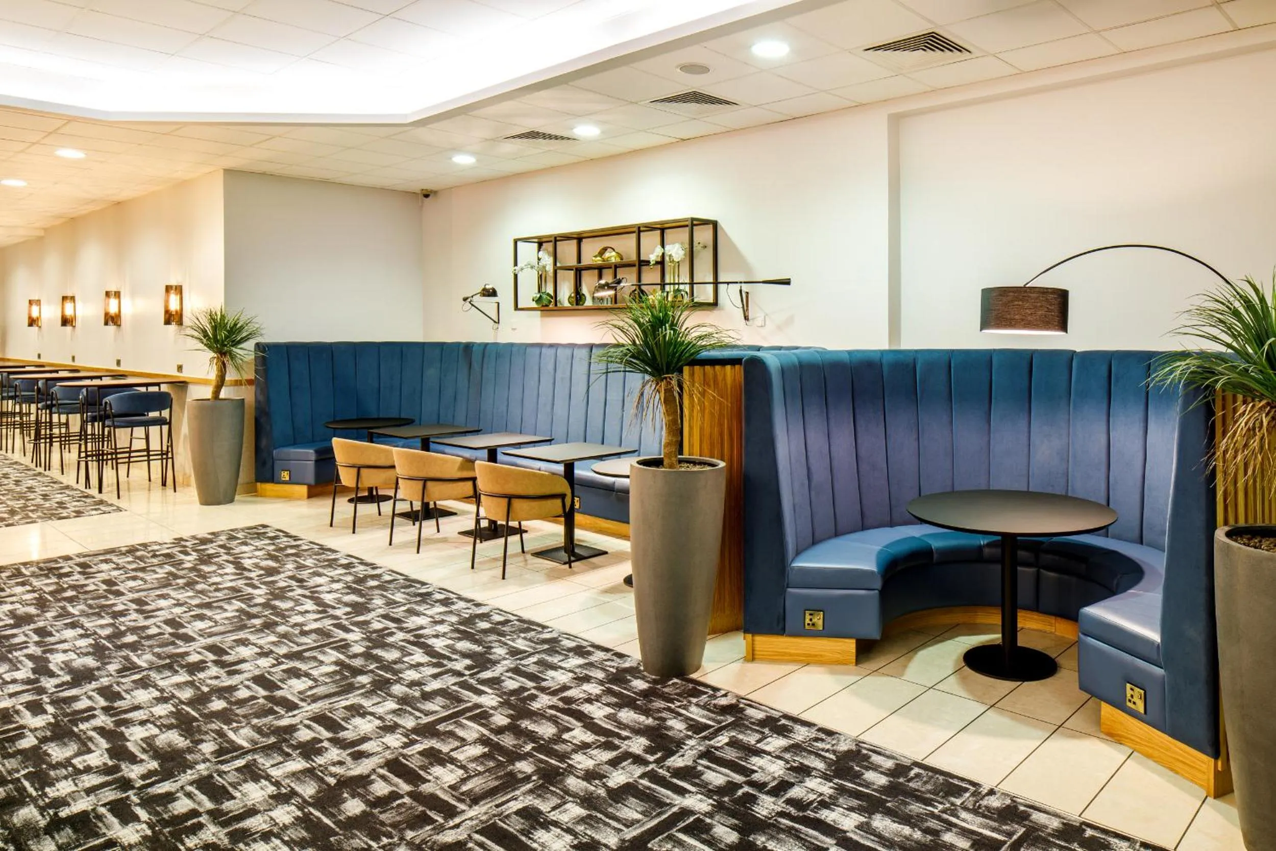 Lobby or reception in Mercure Manchester Piccadilly Hotel