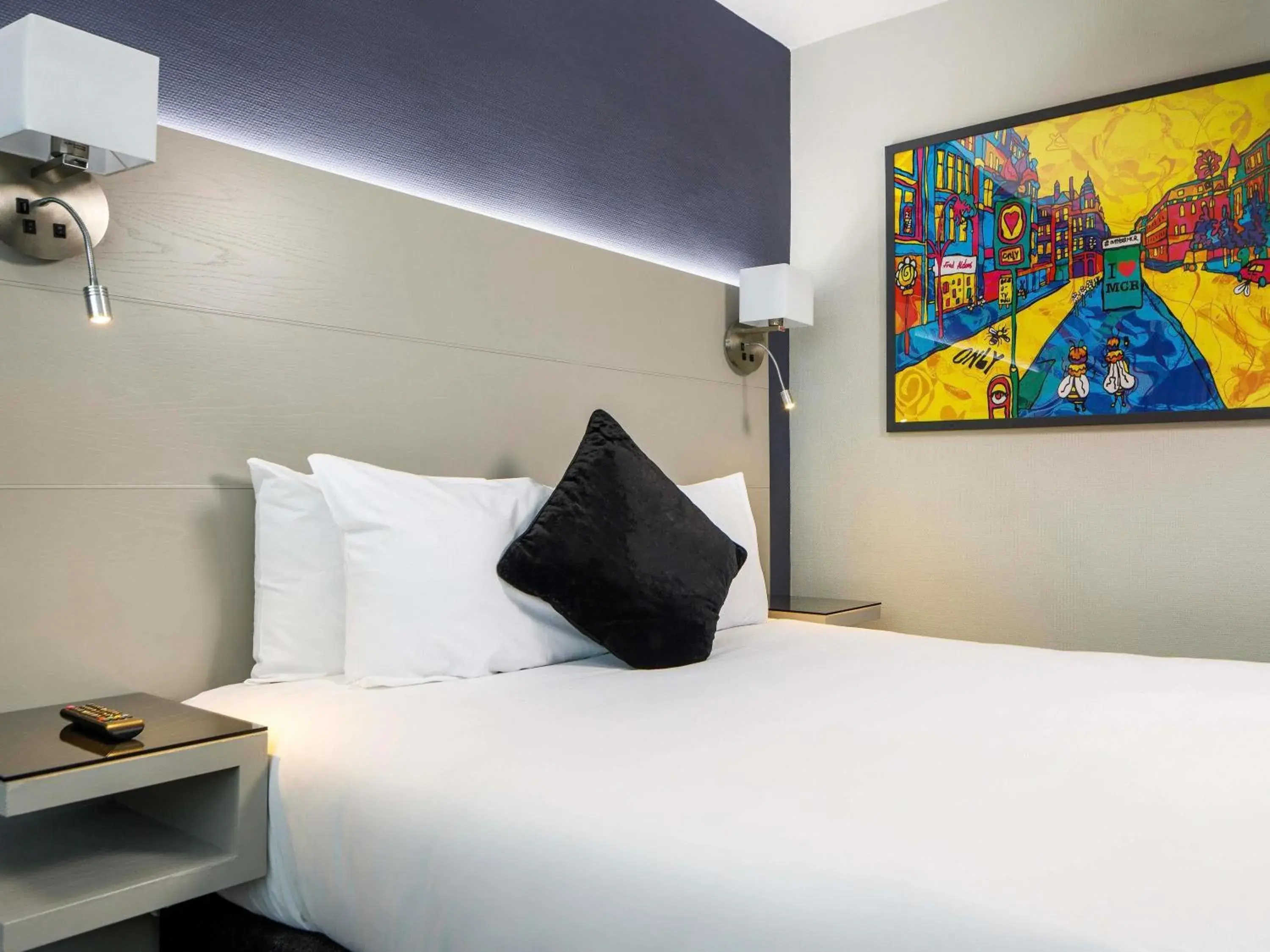 Classic Double Room in Mercure Manchester Piccadilly Hotel Classic Double Room in Mercure Manchester Piccadilly Hotel