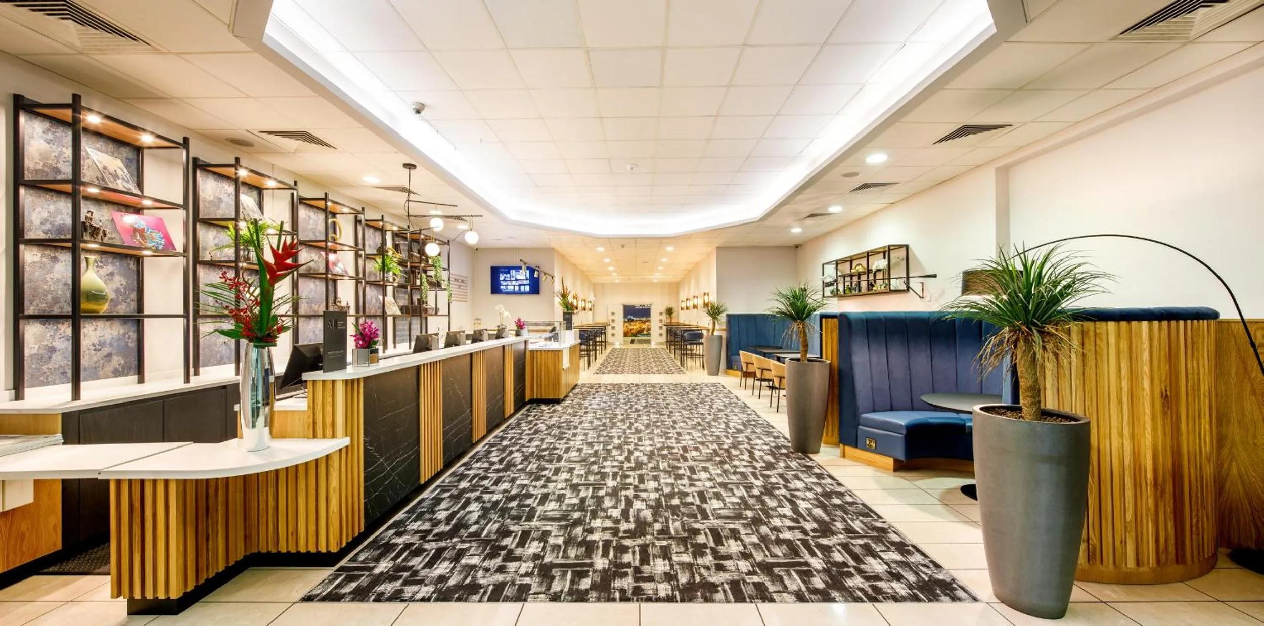 Lobby or reception in Mercure Manchester Piccadilly Hotel