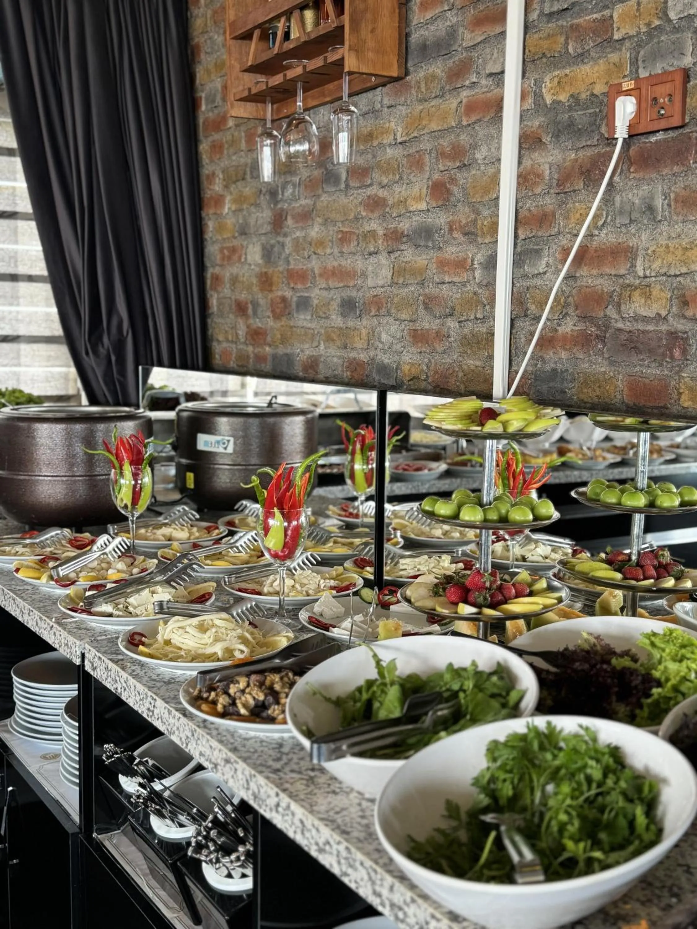 Buffet breakfast in Grand Hotel Van