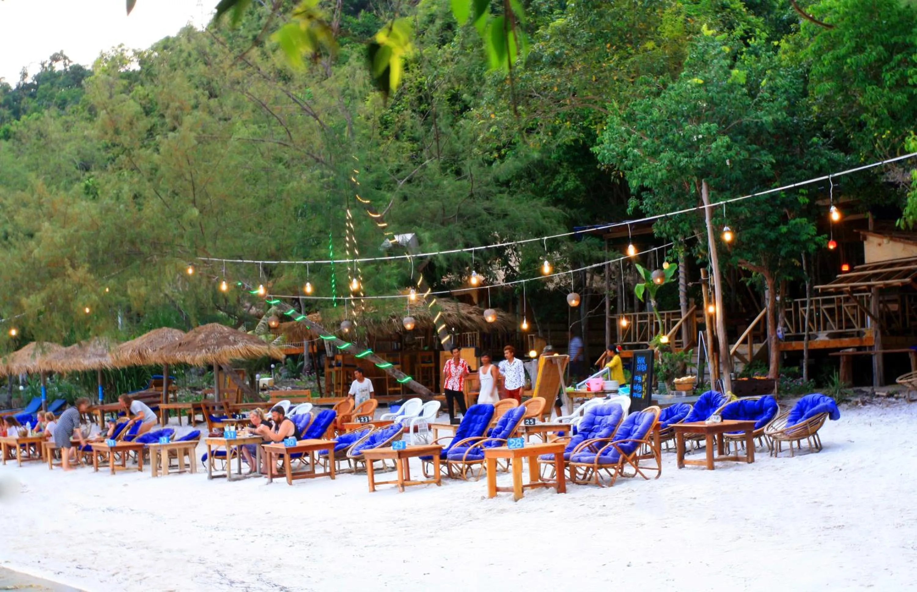 BBQ facilities in White Beach Bungalows