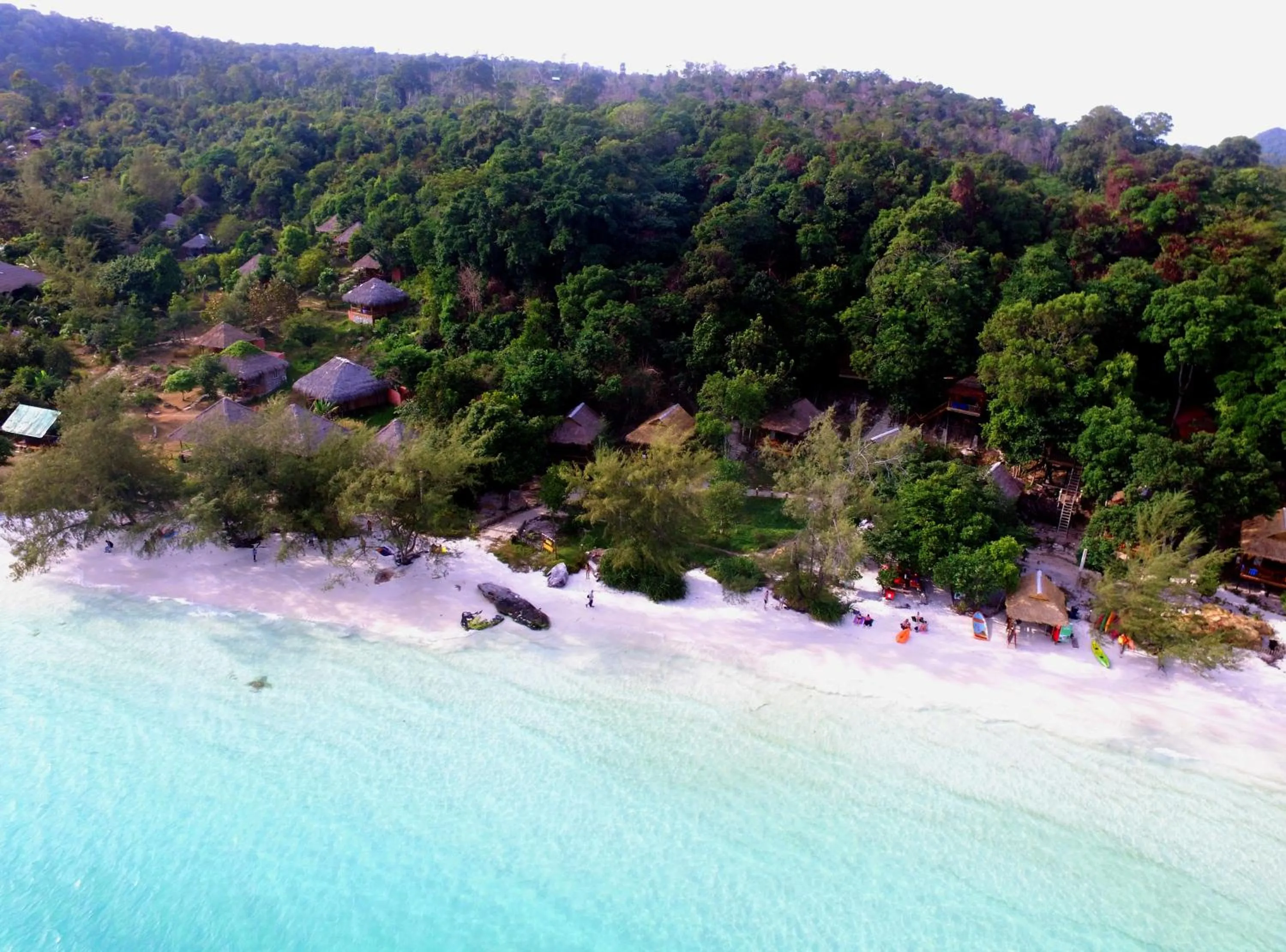 Beach in White Beach Bungalows