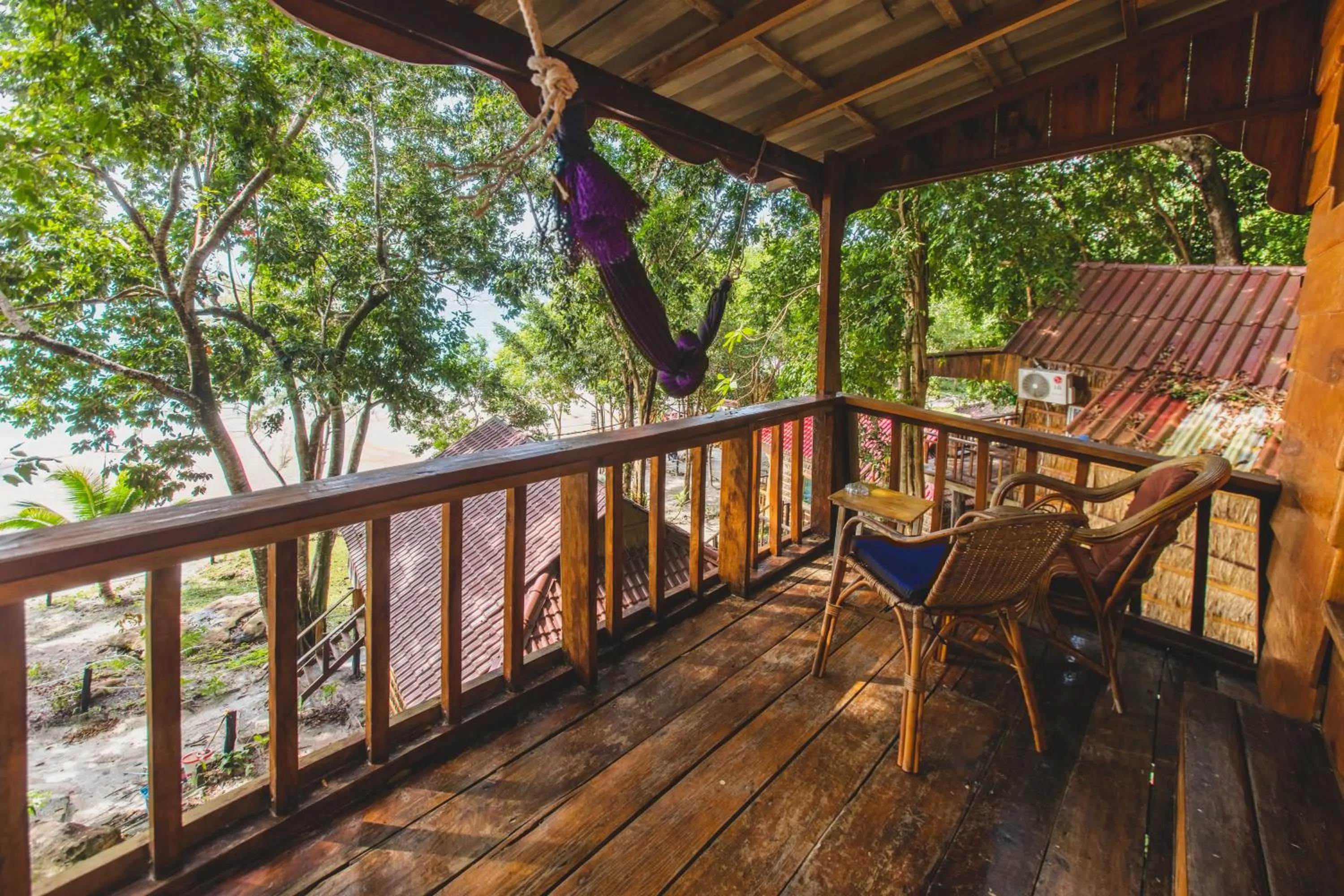 Garden in White Beach Bungalows