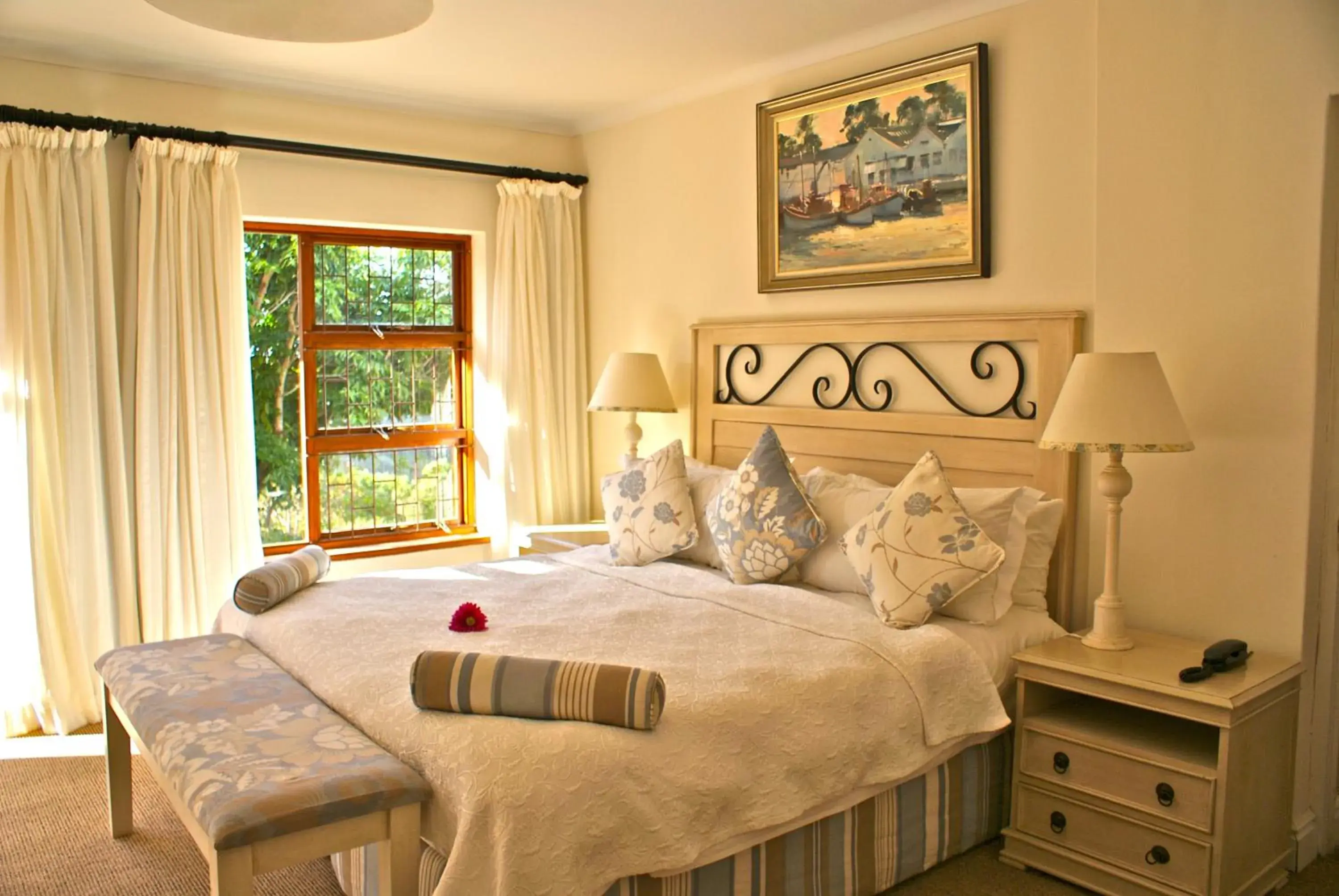 Standard Suite with Garden View - single occupancy - 4 in La Vista Lodge Standard Suite with Garden View - single occupancy - 4 in La Vista Lodge