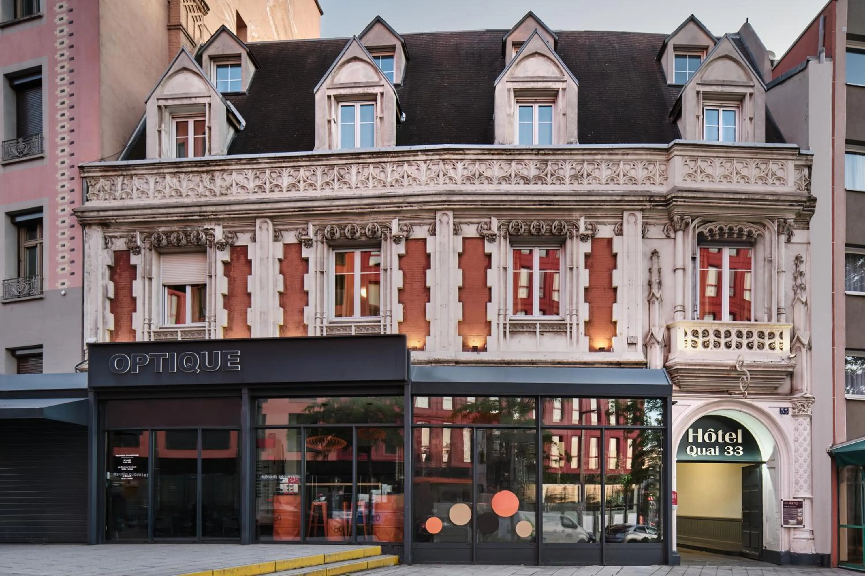 Property building in The Originals City, Hôtel Quai33, Saint-Etienne - Gare Chateaucreux