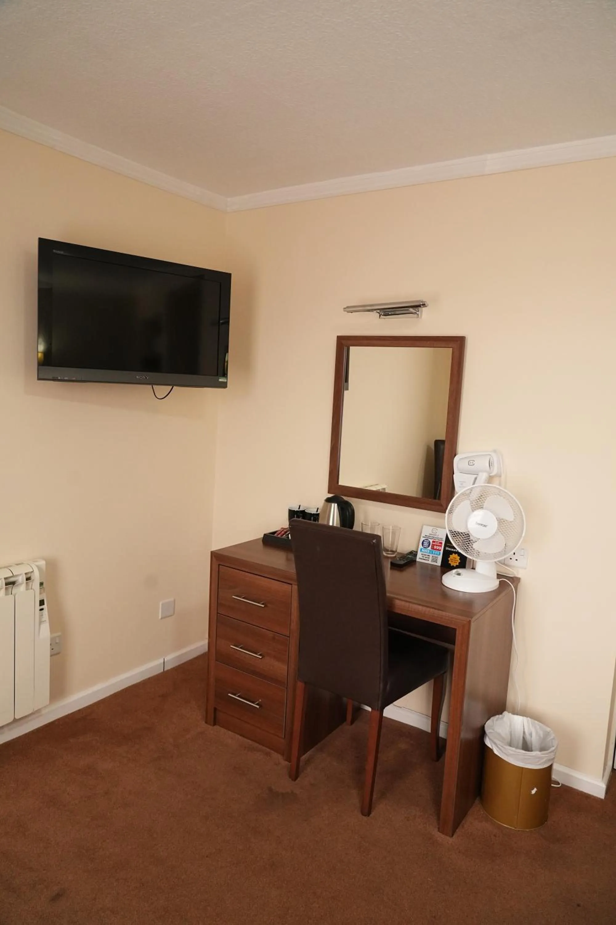 TV and multimedia in The Continental Hotel, Derby